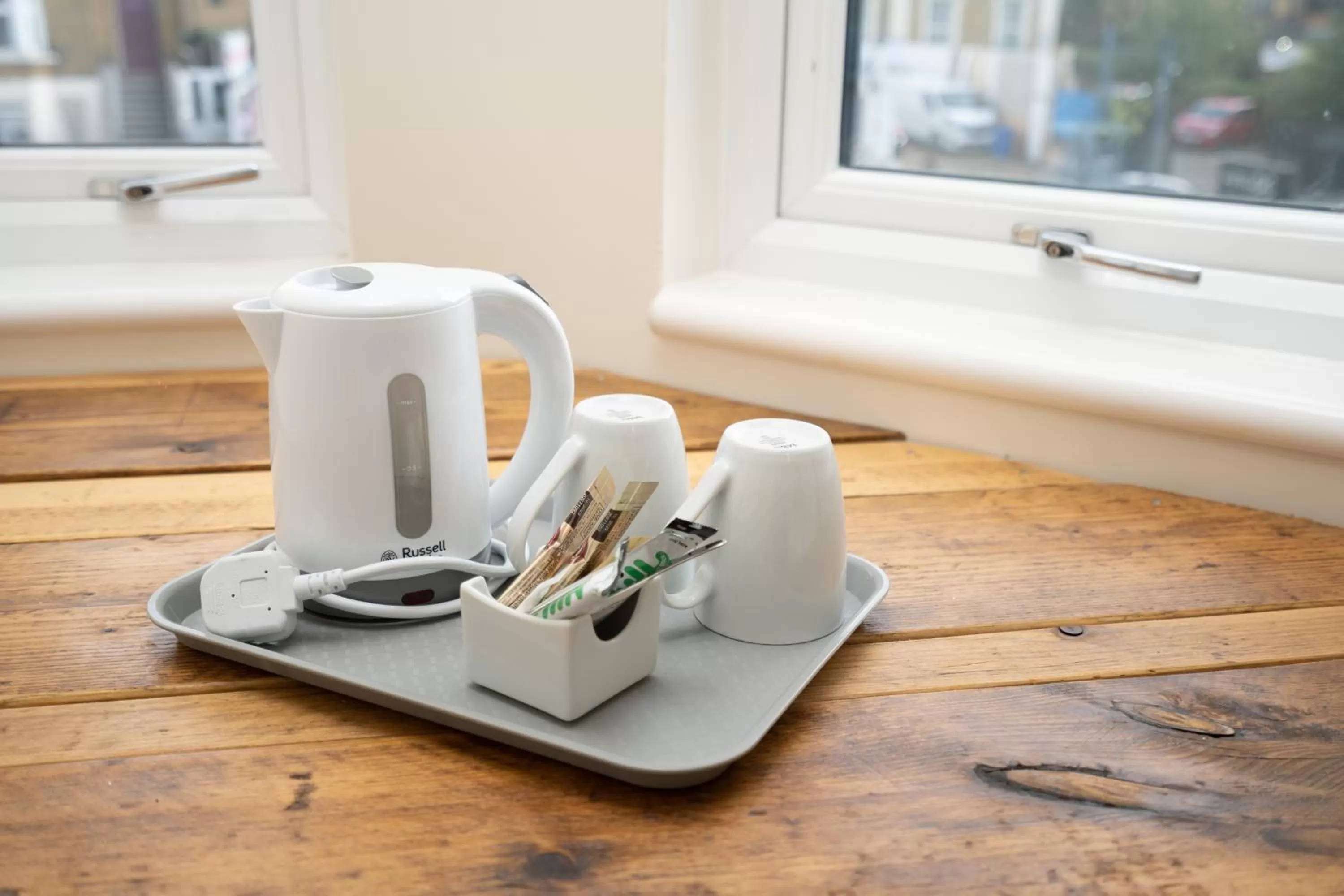 Coffee/tea facilities in Hotel DC, Stratford