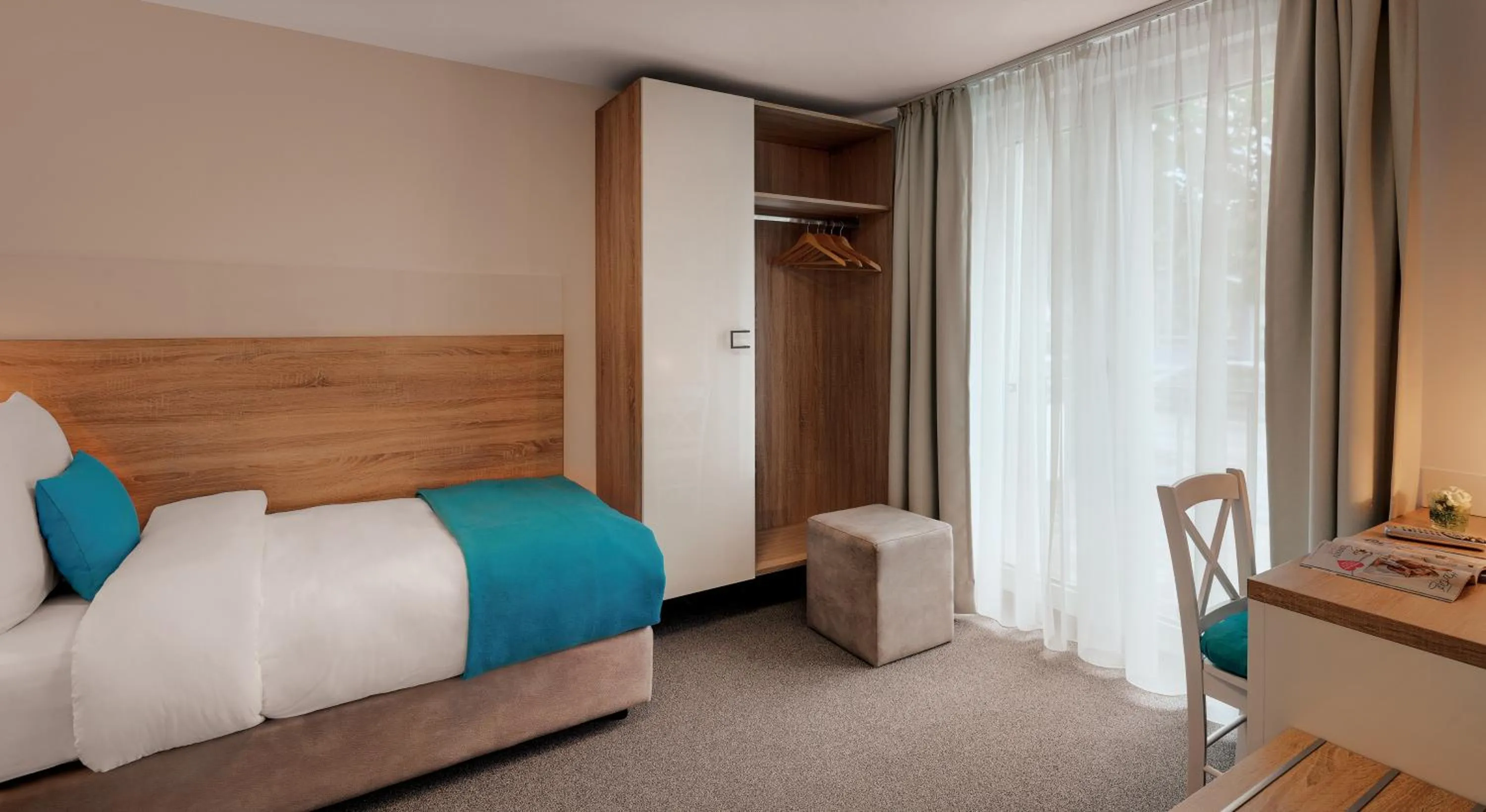 Photo of the whole room, Bed in Hotel und Pension Seereich