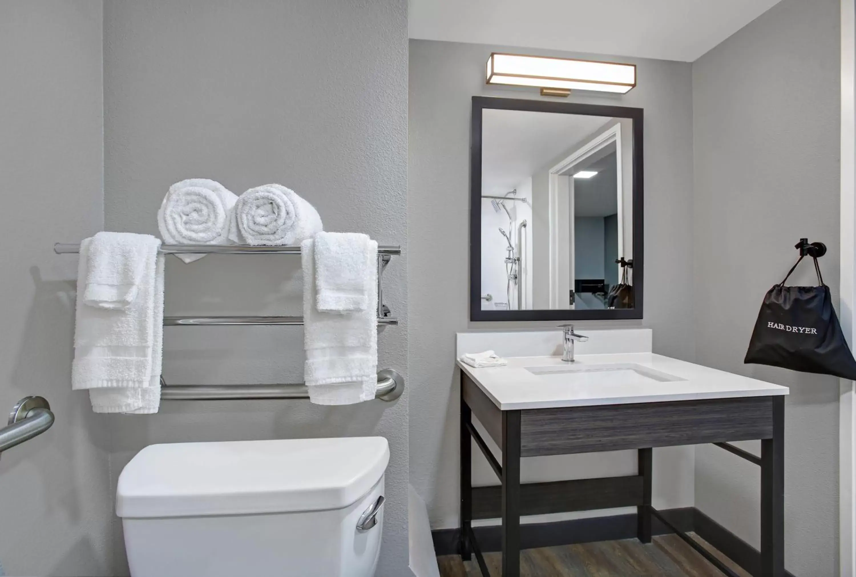 Deluxe King Room - Non-Smoking in Motel 6-Monahans, TX Deluxe King Room - Non-Smoking in Motel 6-Monahans, TX