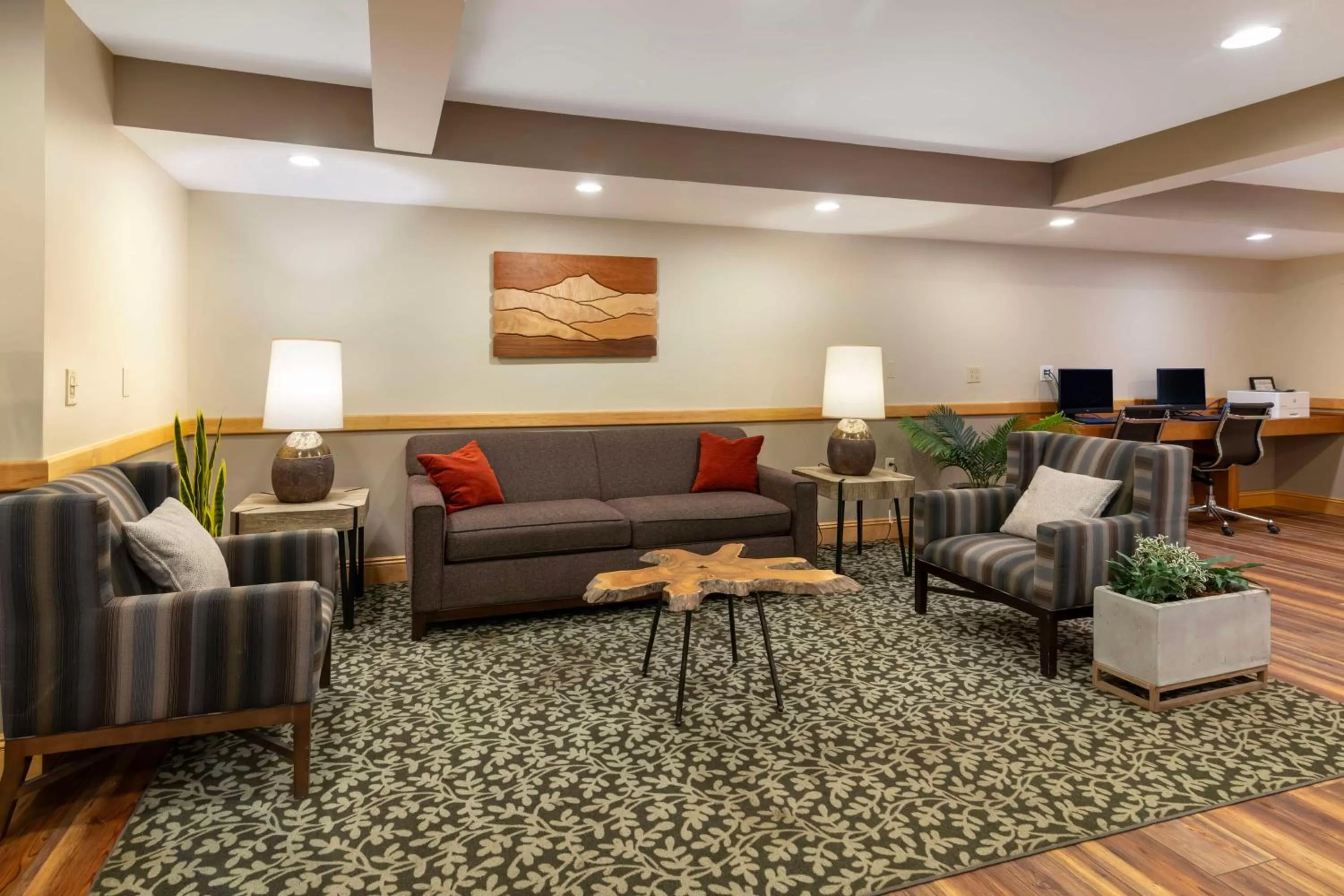 Lobby or reception in Best Western Plus Windjammer Inn & Conference Center