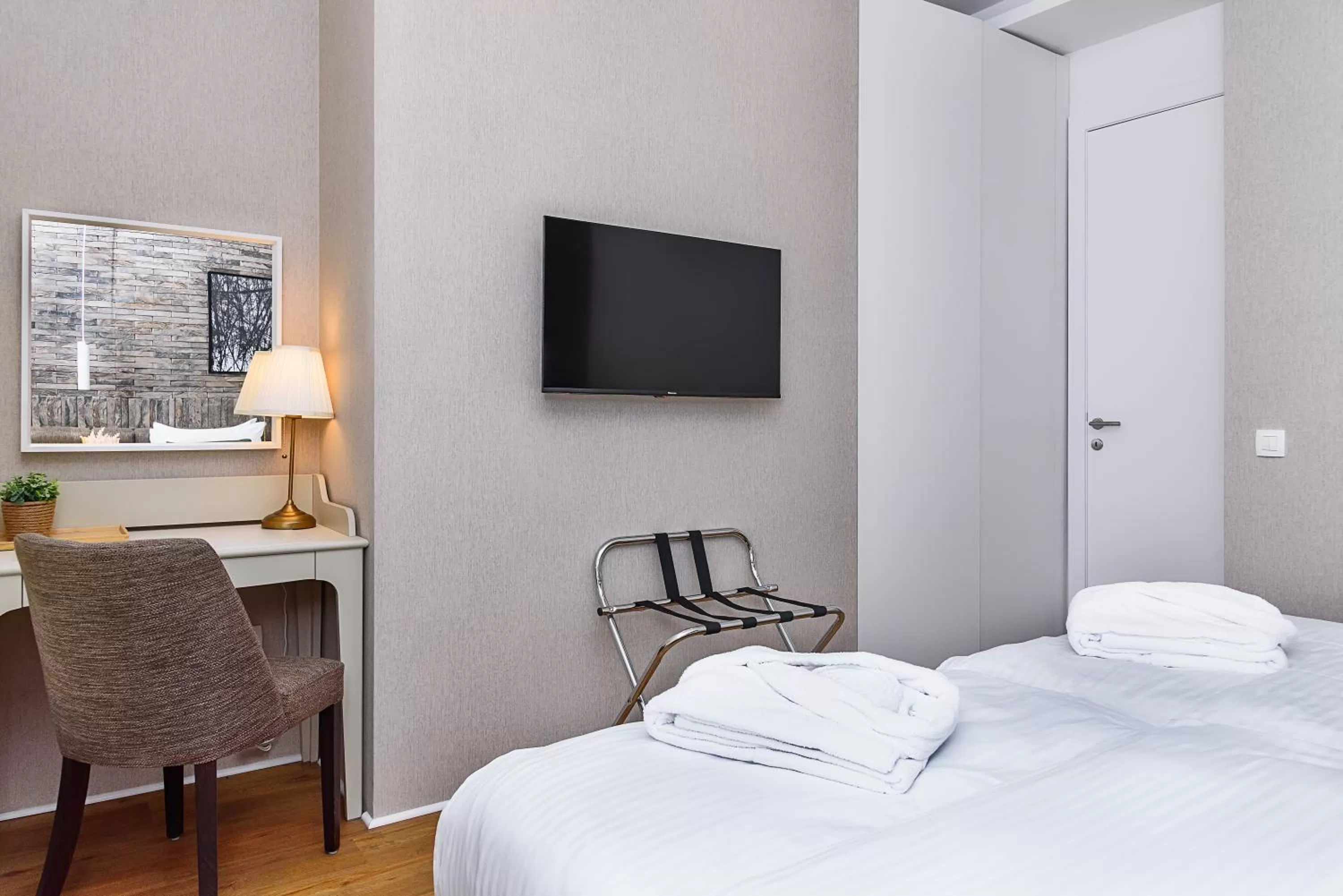 Bedroom, Bed in Belgrade Inn Garni Hotel