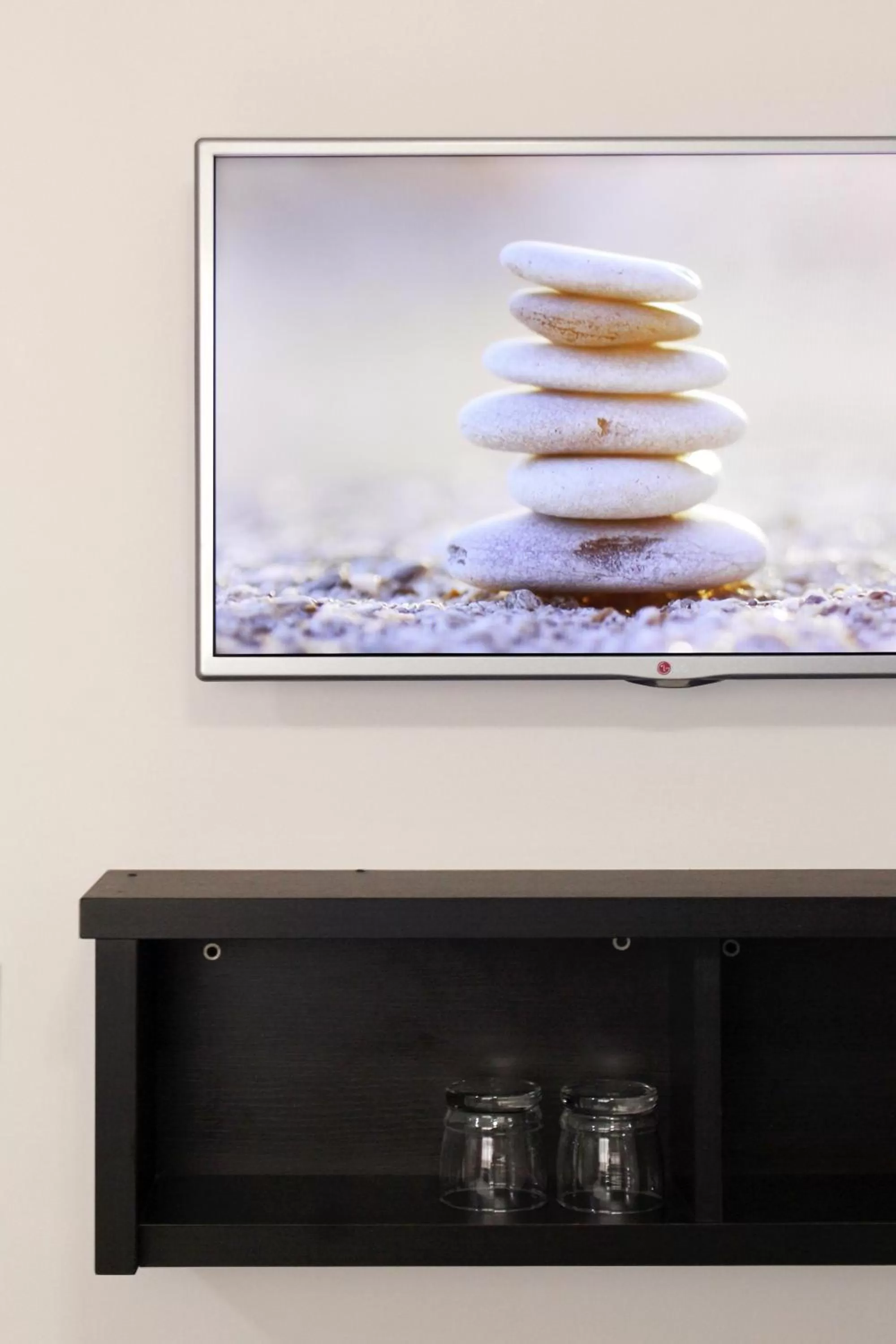 Decorative detail, TV/Entertainment Center in Hotel Solaris