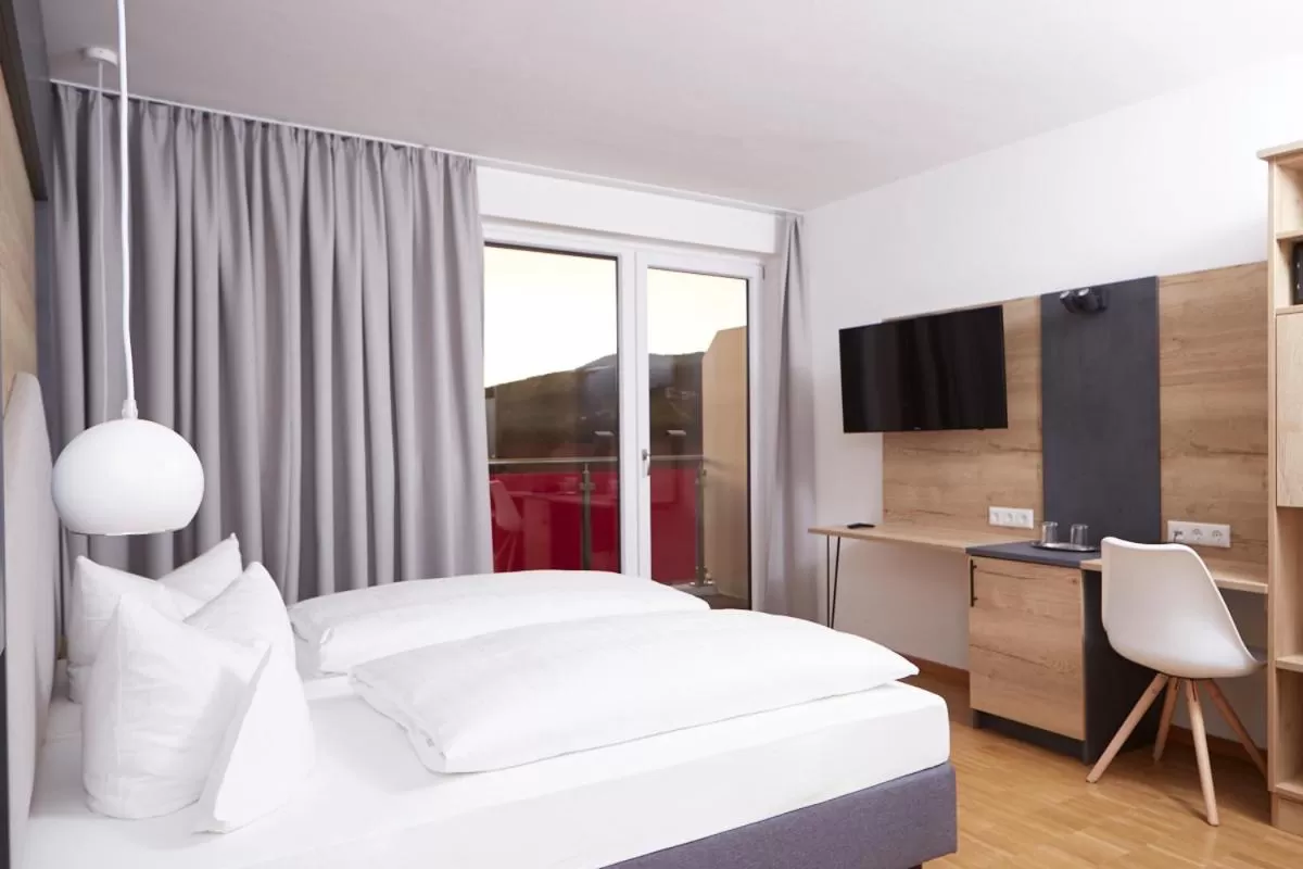 Photo of the whole room, Bed in Rock&Chill Hotel Falter