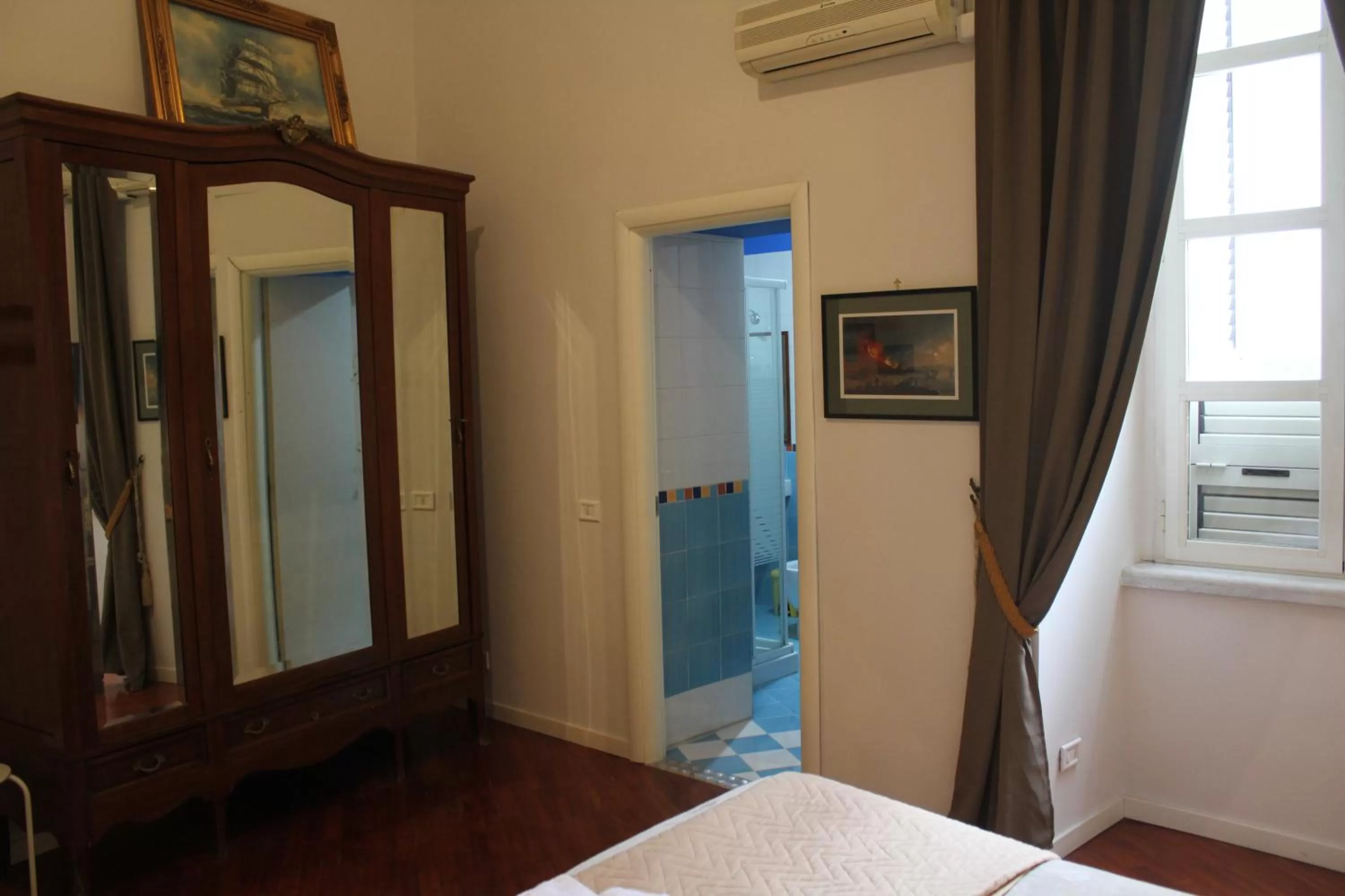 Photo of the whole room, TV/Entertainment Center in RealPartenope B&B 284