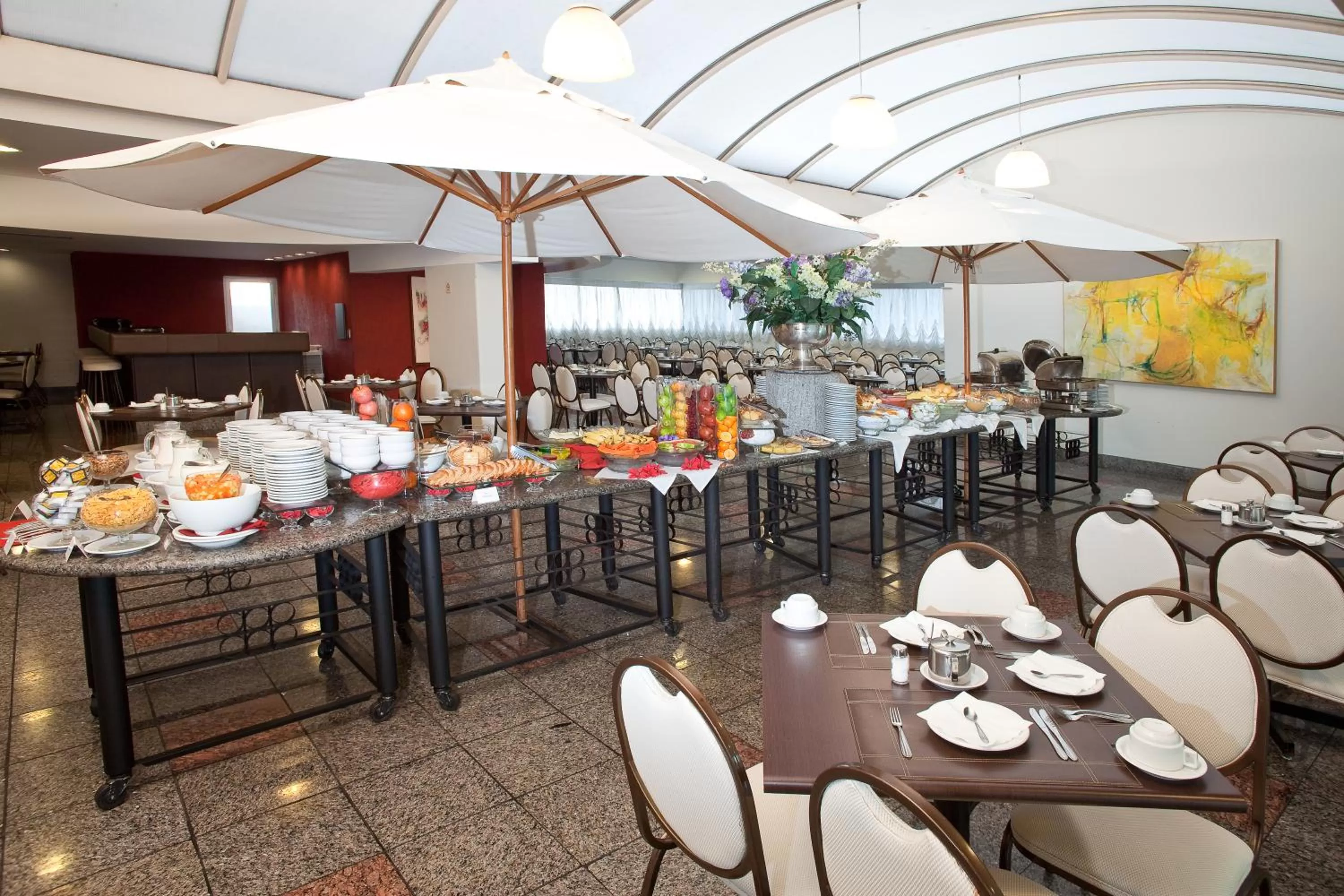 Restaurant/places to eat in Boulevard Plaza