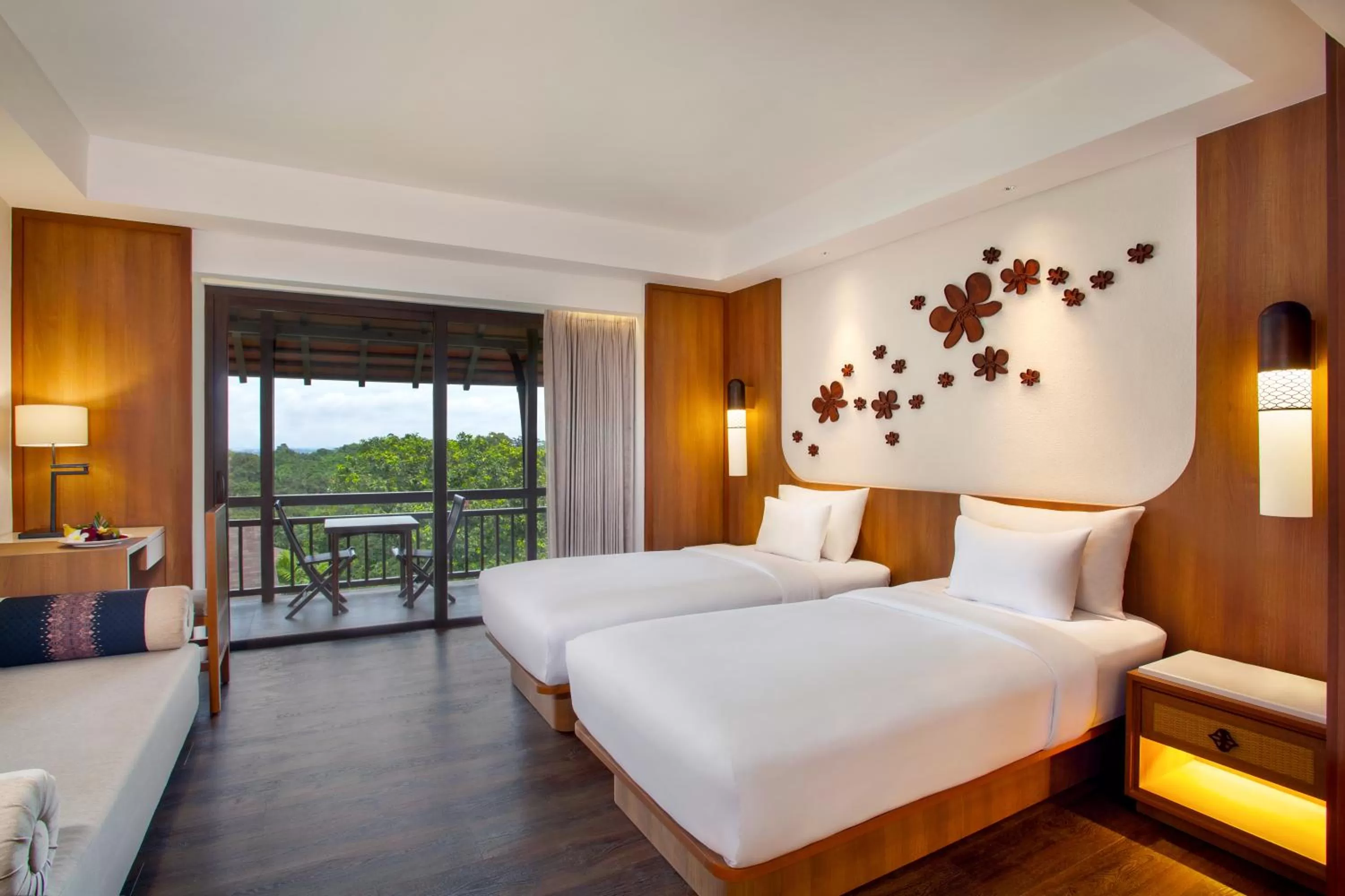 Photo of the whole room, Bed in Novotel Bogor Golf Resort