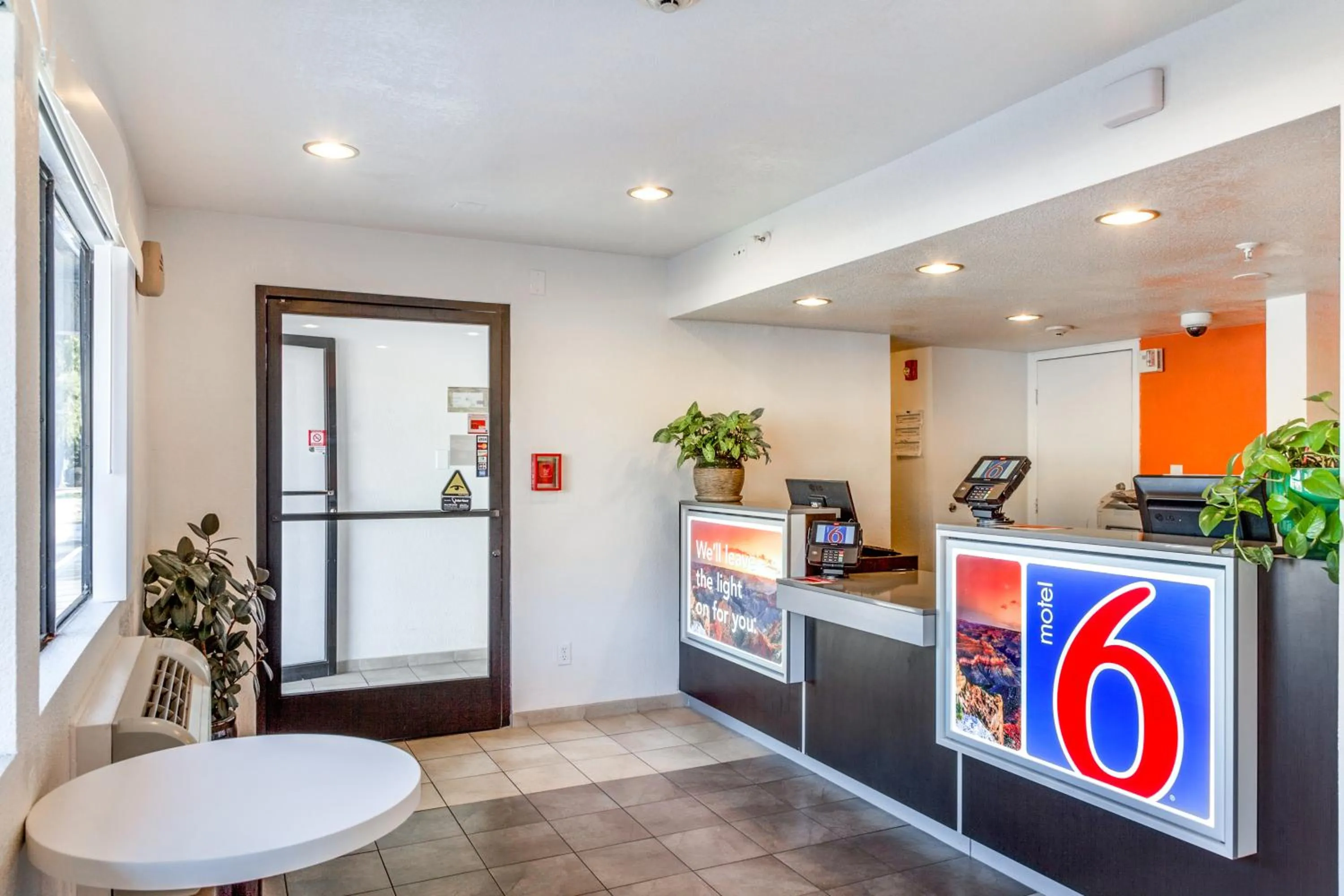 Lobby or reception in Motel 6-Phoenix, AZ - West