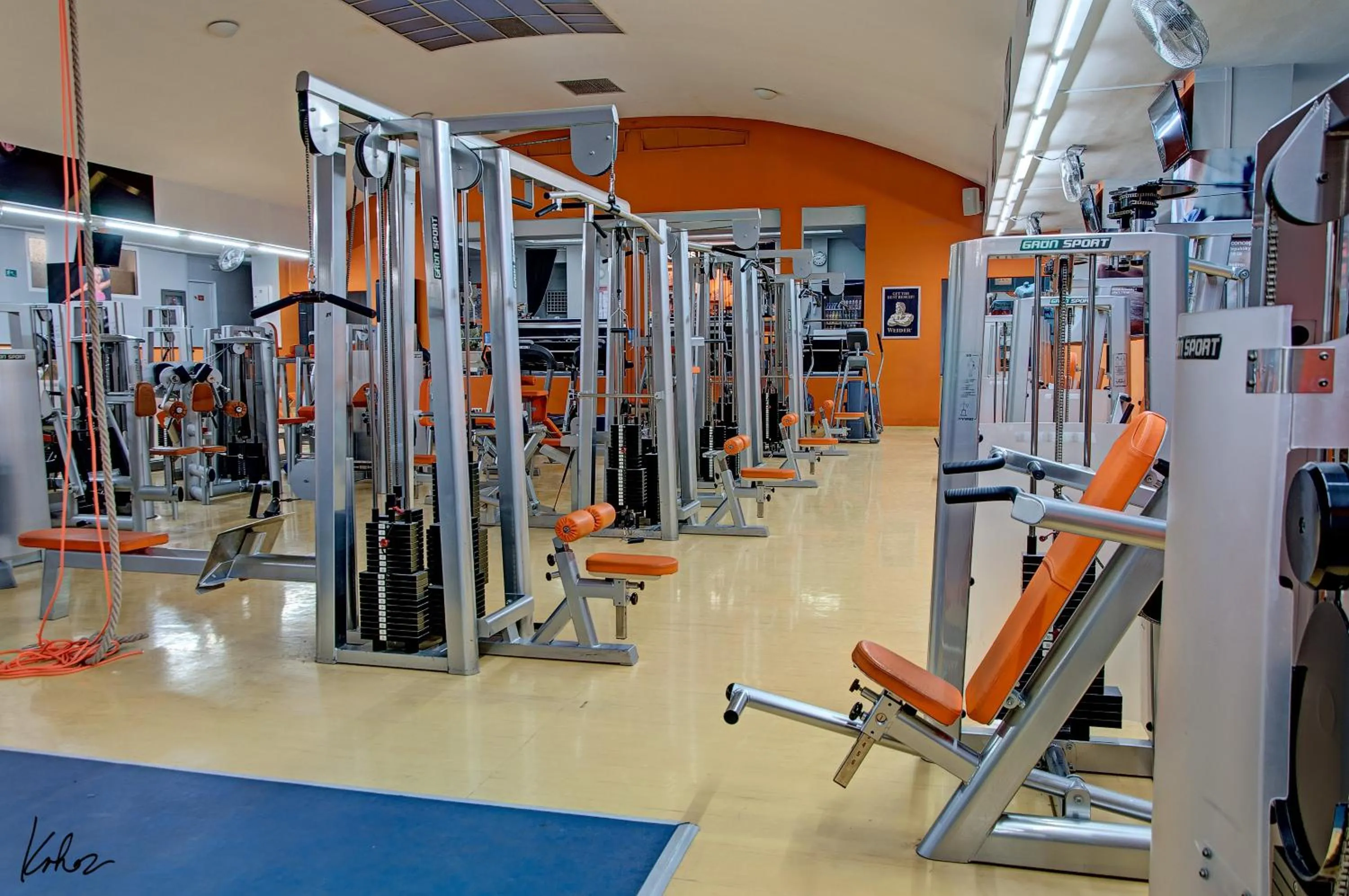 Fitness centre/facilities in AXA Hotel