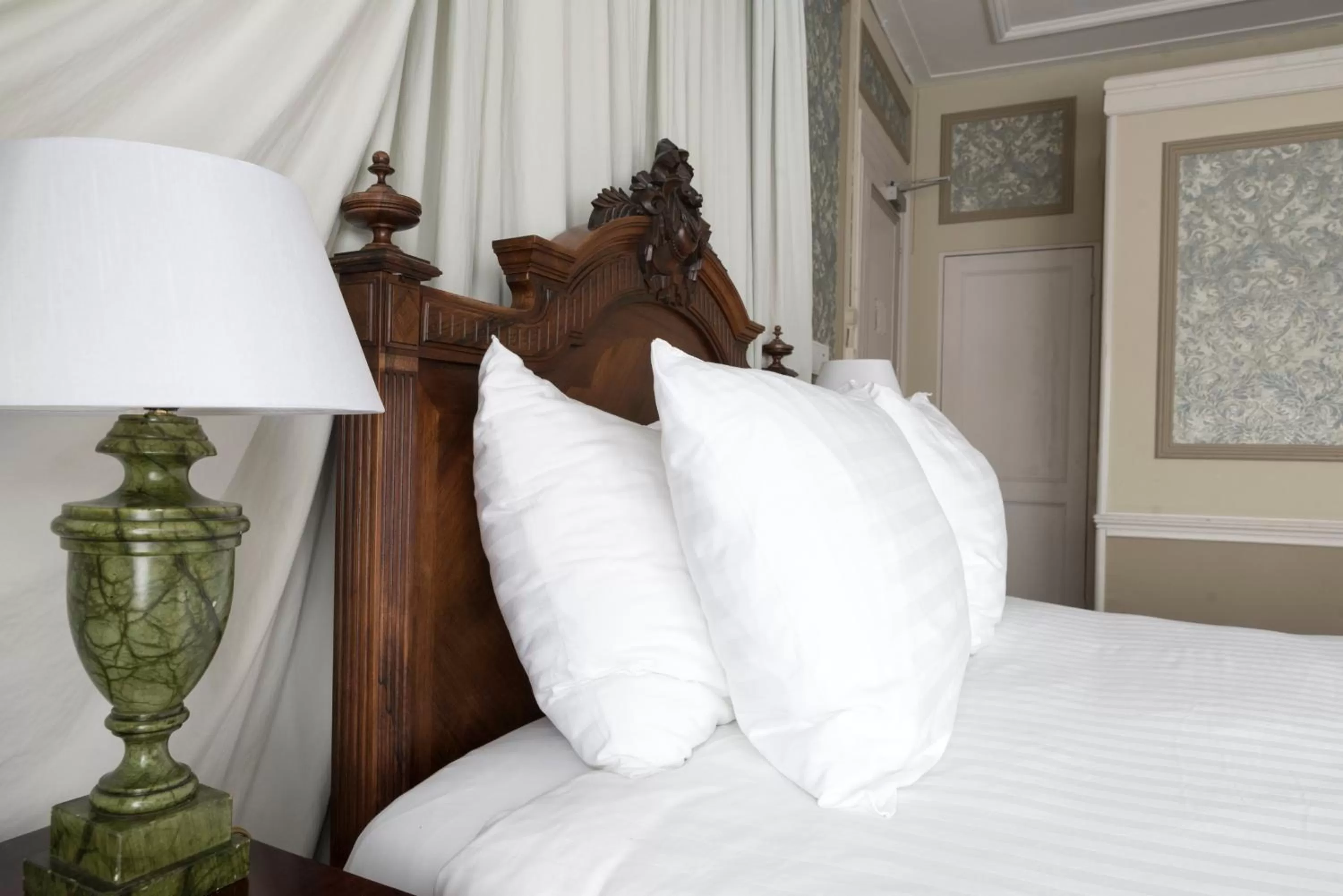 Photo of the whole room, Bed in Hotel Fidder - Patrick's Whisky Bar