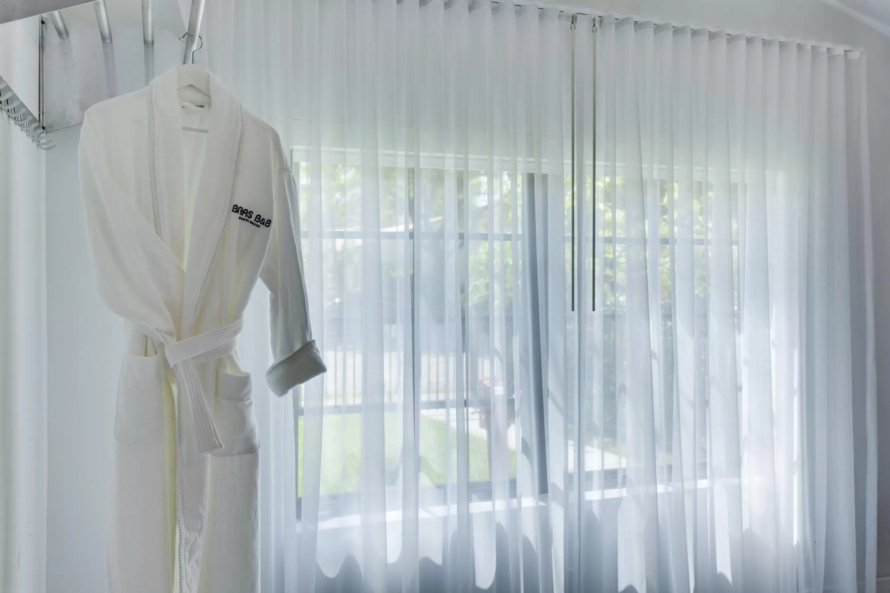 Day in Bars B&B South Beach Hotel