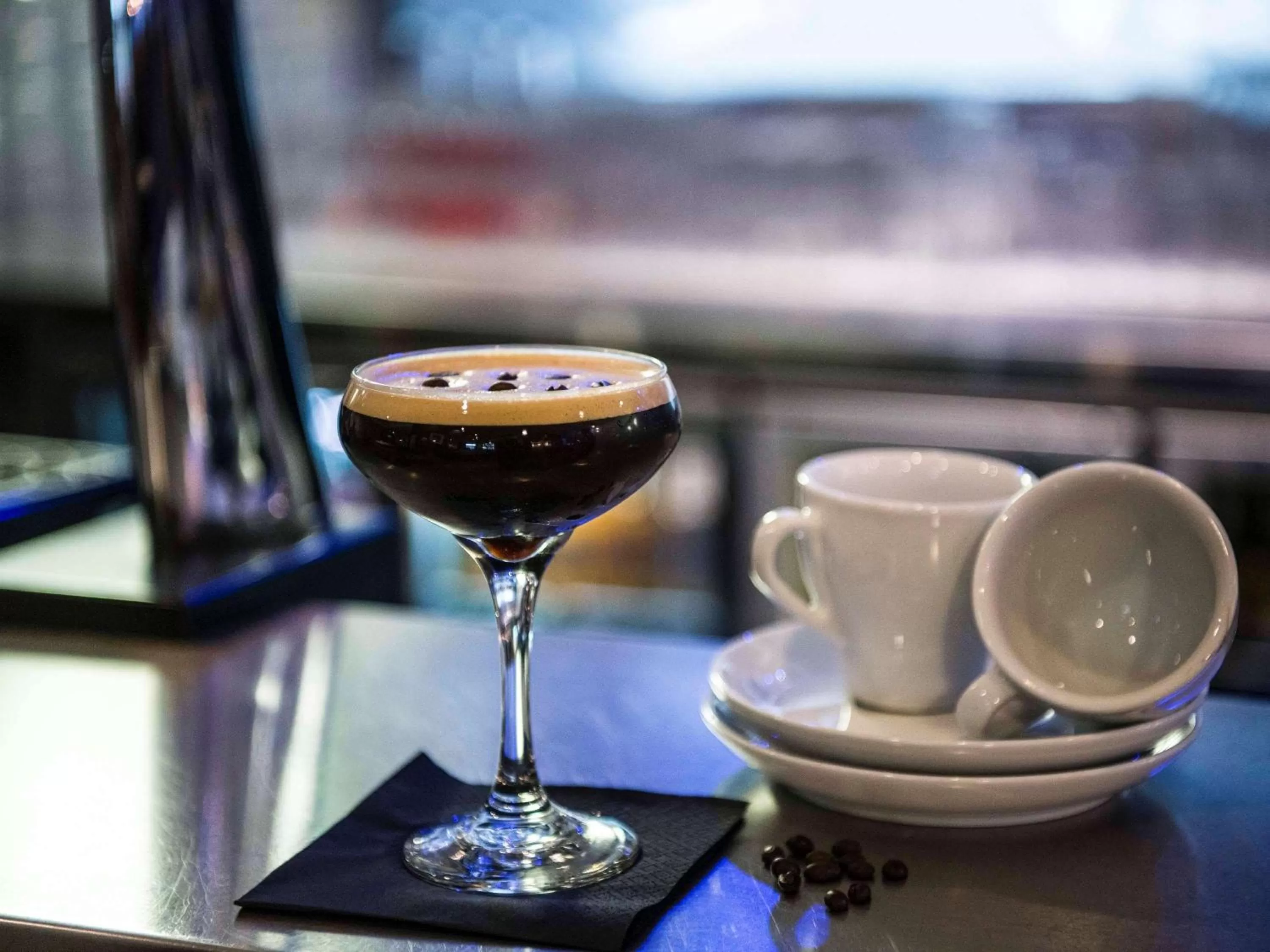 Lounge or bar in Novotel York Centre