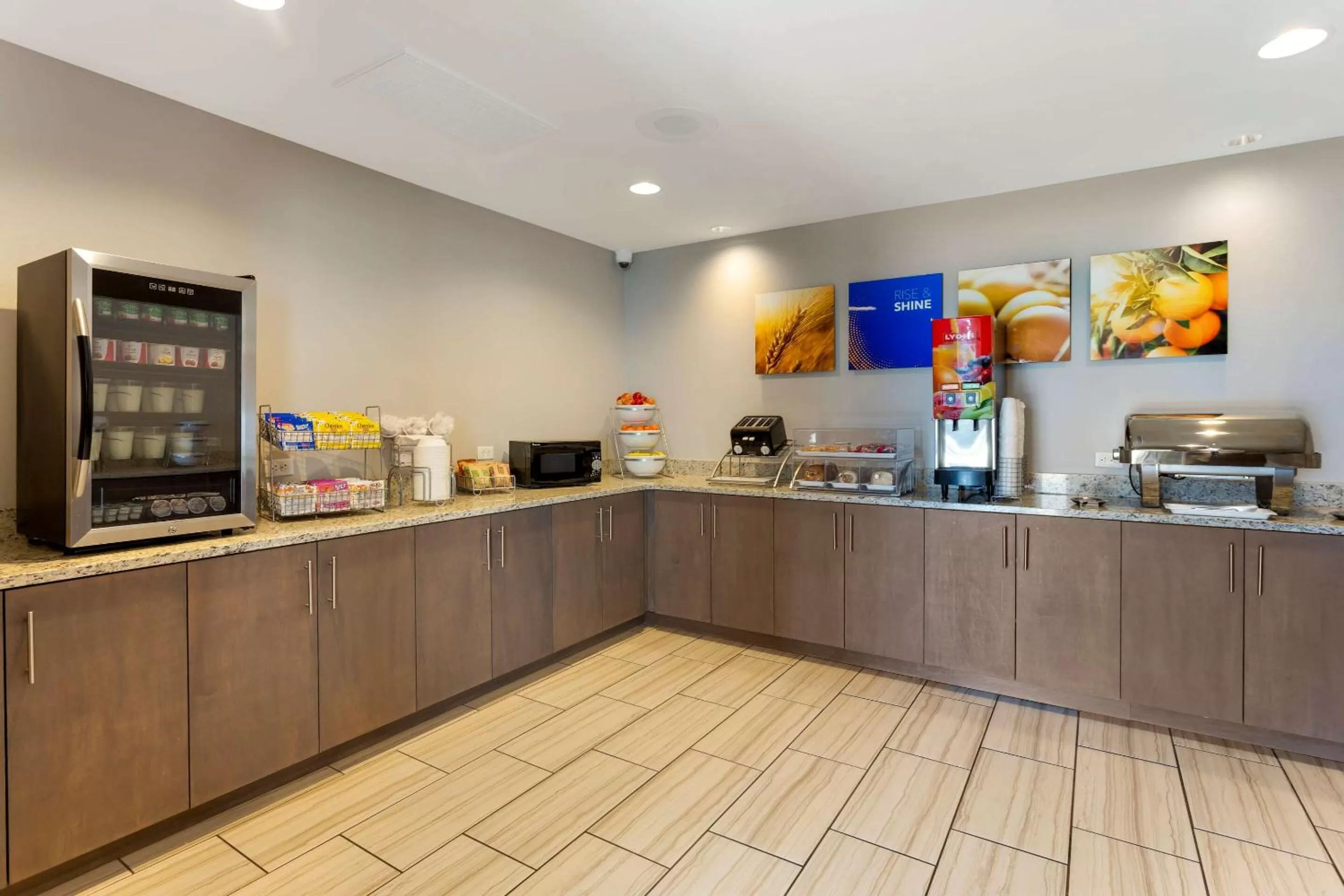 Restaurant/places to eat in Comfort Inn Jonesboro