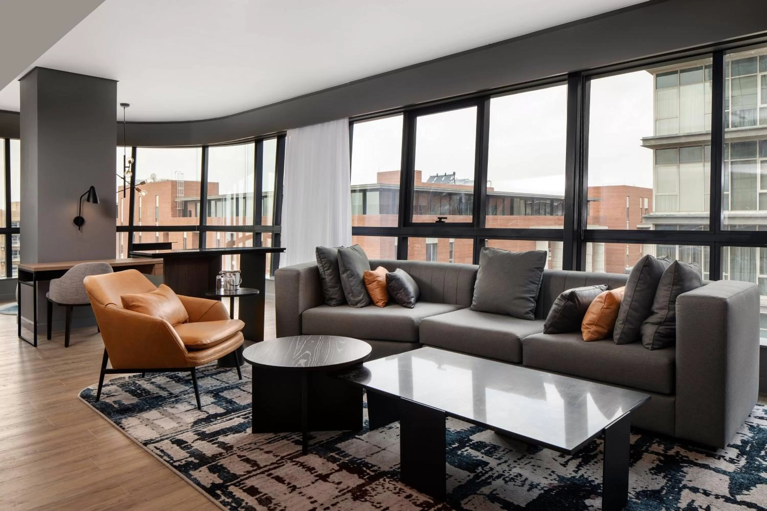 Living room in Johannesburg Marriott Hotel Melrose Arch