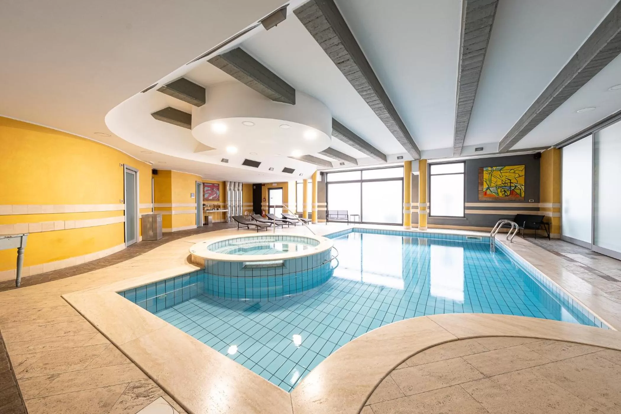 Restaurant/places to eat in Settecento Hotel