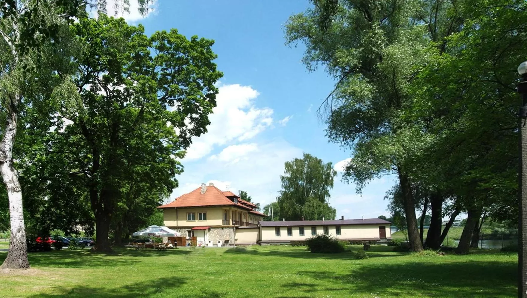 Property building in Hotel Vistula
