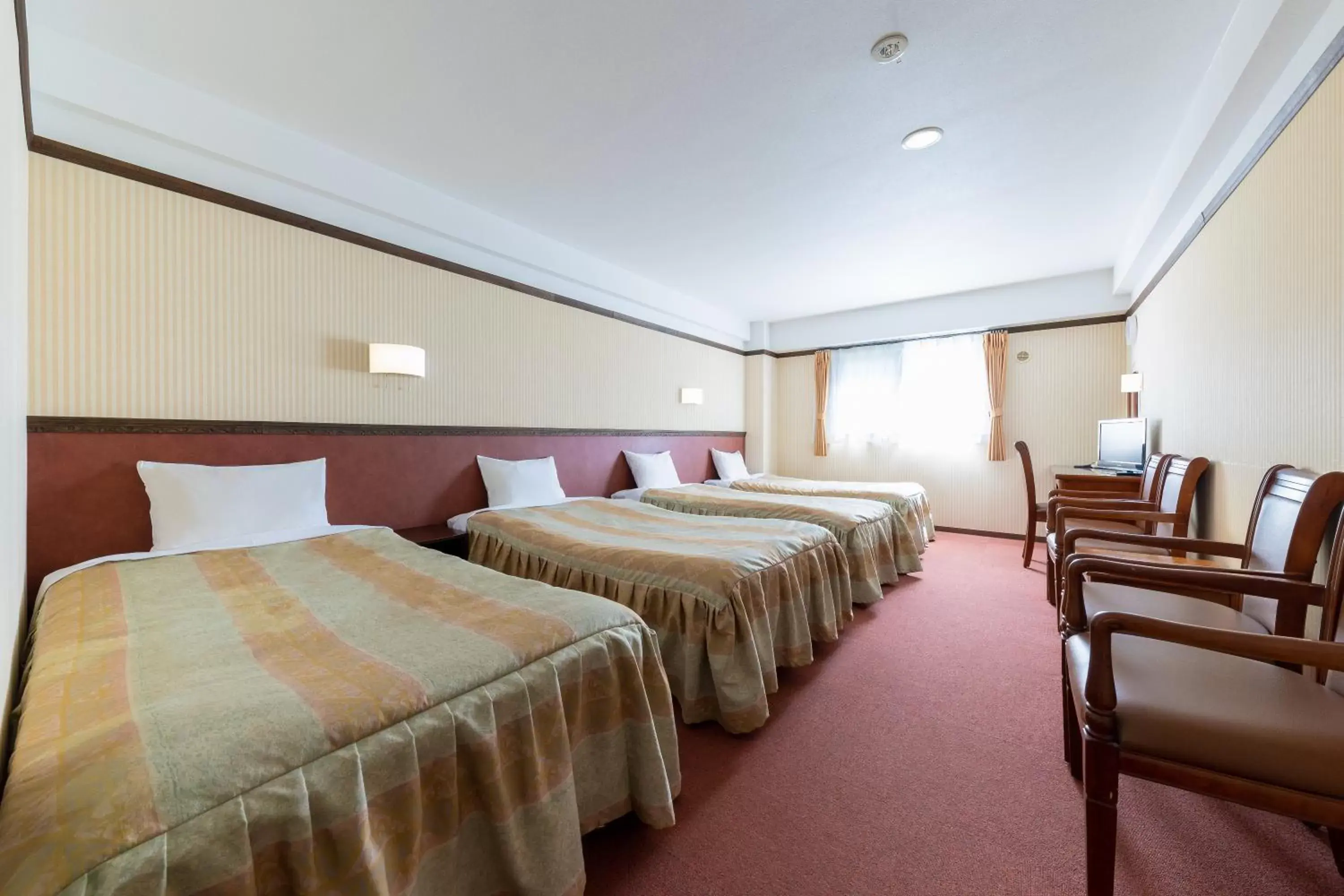 Quadruple Room - Non-Smoking in Hakuba Hotel Paipu no Kemuri Quadruple Room - Non-Smoking in Hakuba Hotel Paipu no Kemuri