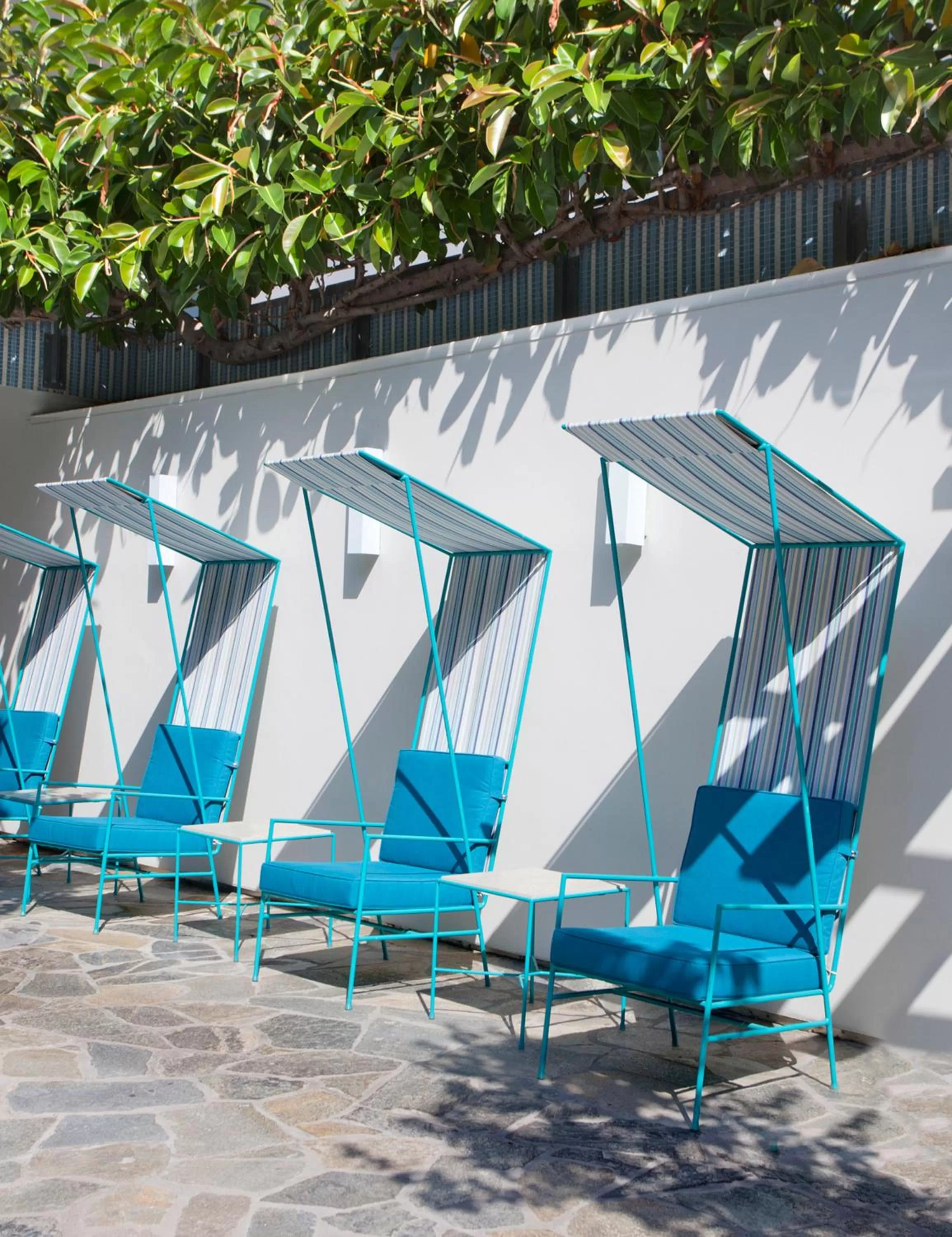 Day in The Beverly Laurel Hotel at West Hollywood