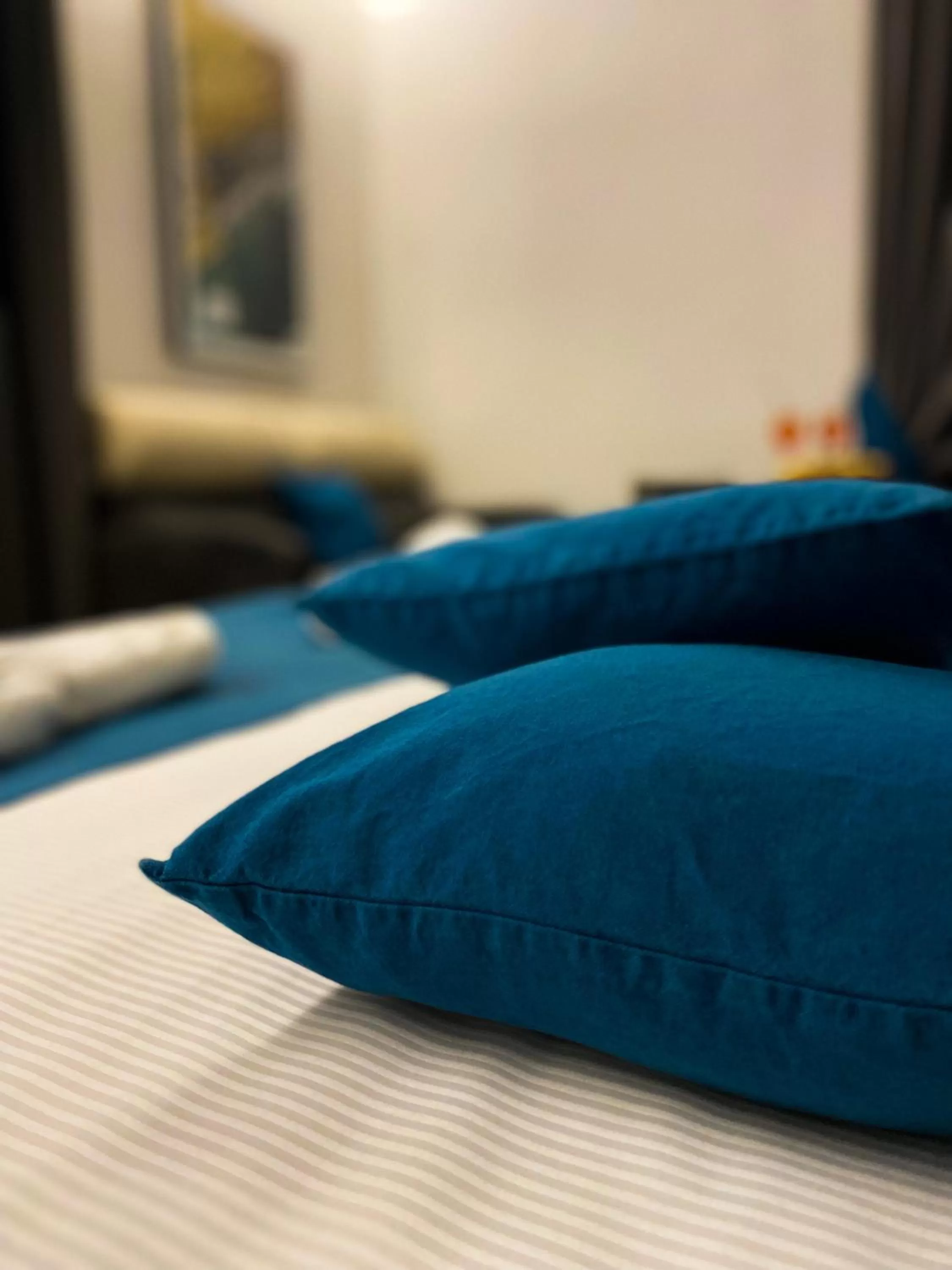 Bed in Megaris Luxury Suite Rooms