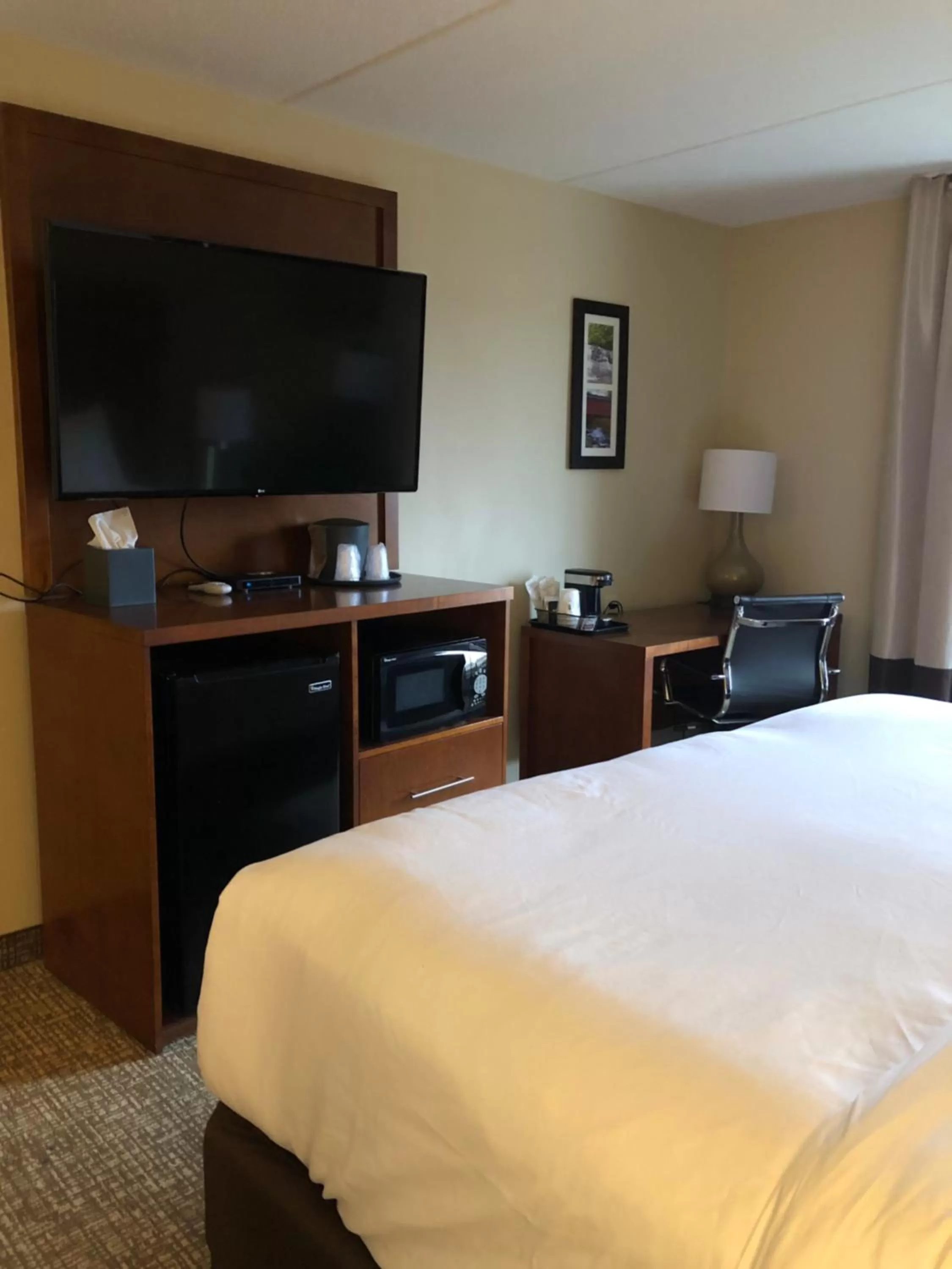 Bed in Wingate by Wyndham Grove City