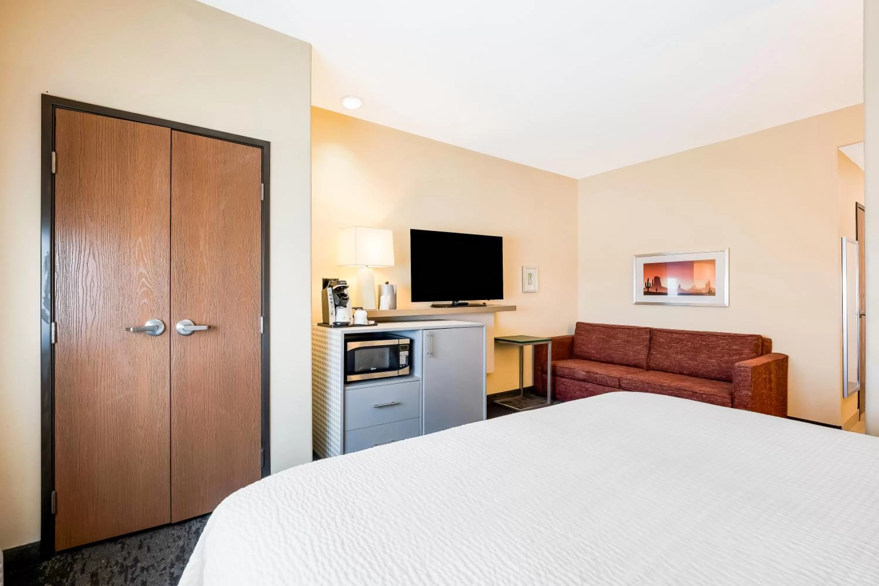Bed in Holiday Inn - Brownsville by IHG