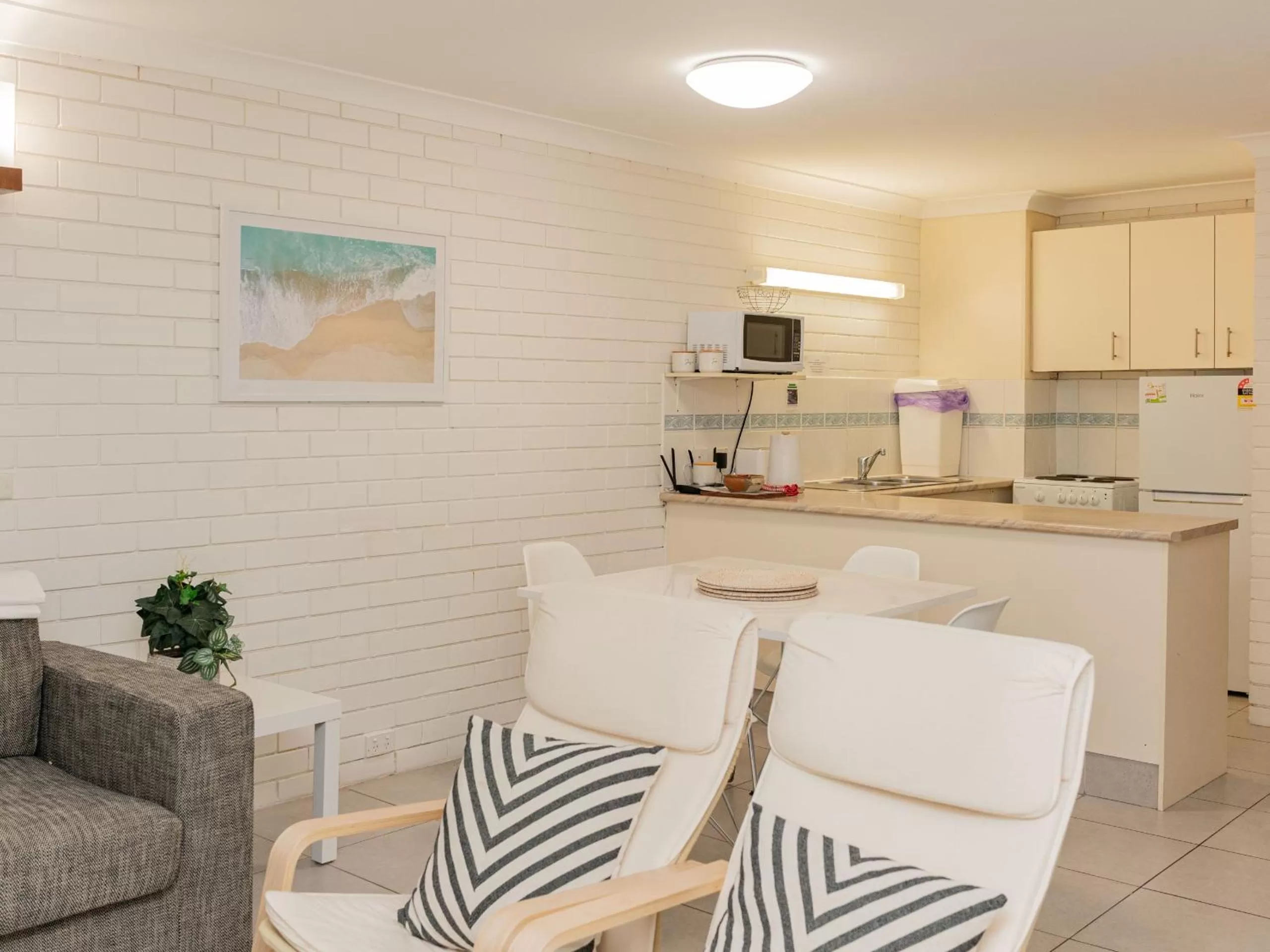 Living room in Trickett Gardens Holiday Inn