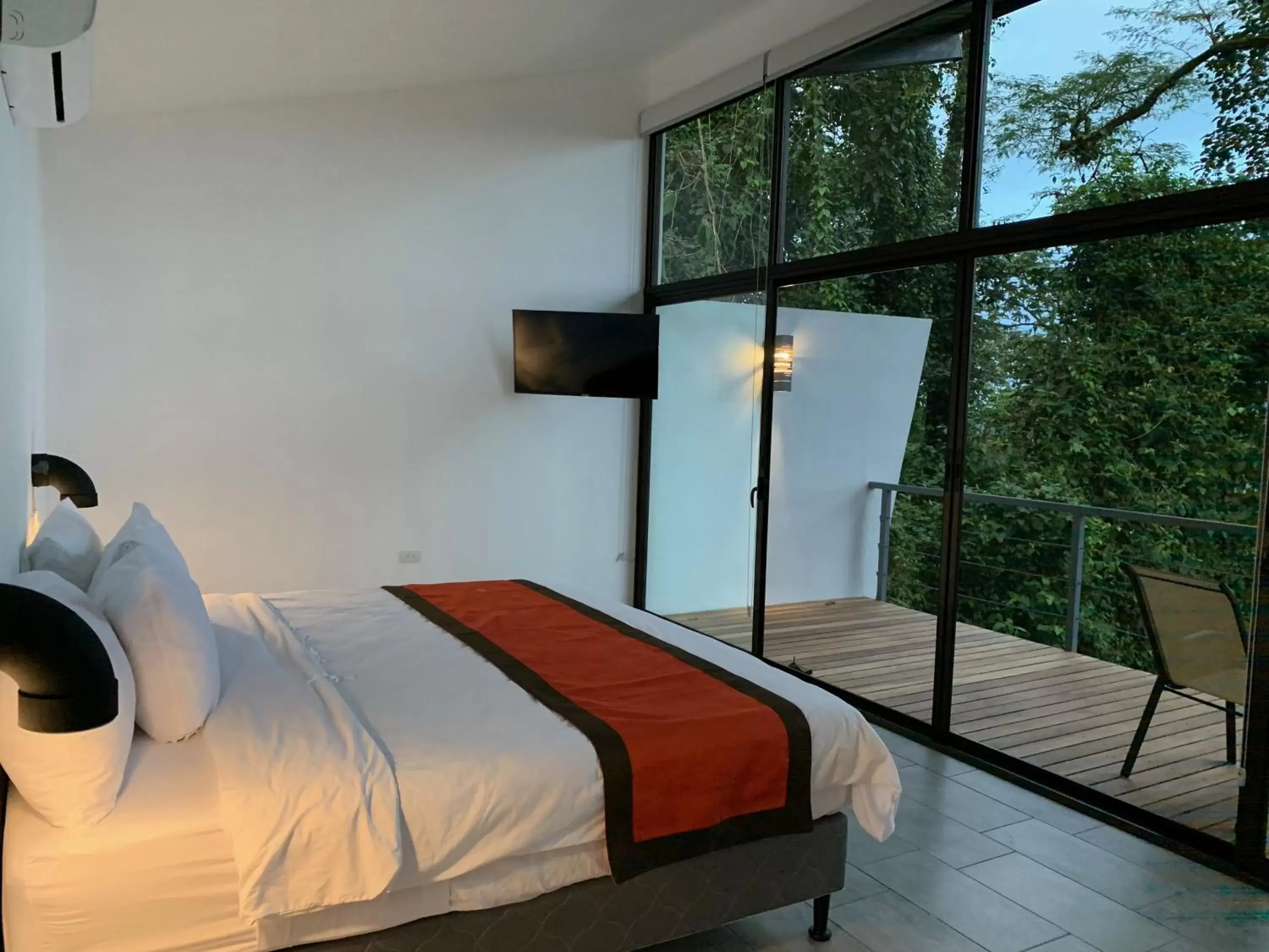 Superior King Room in Sangregado Lodge Superior King Room in Sangregado Lodge