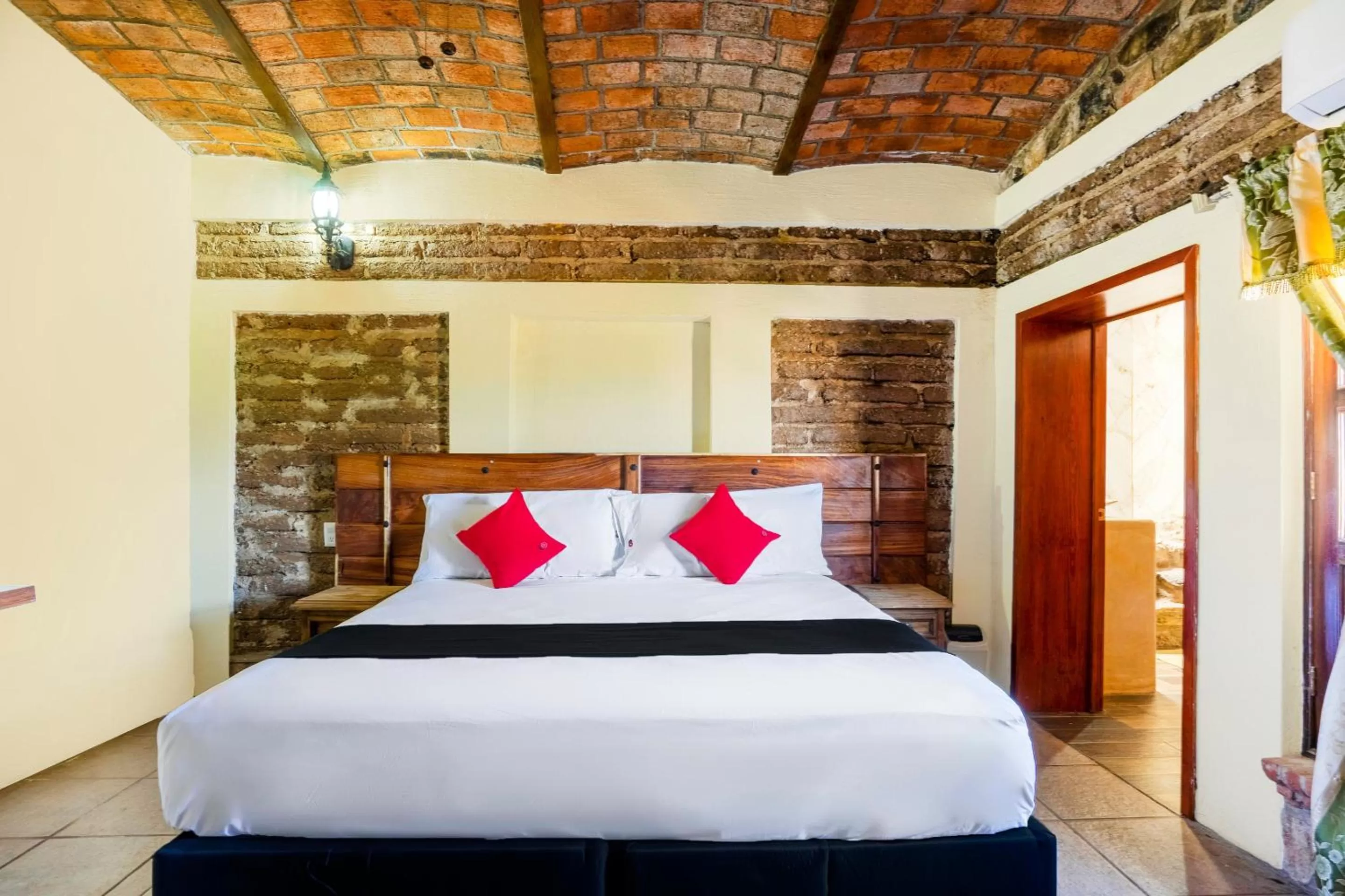 Bedroom, Bed in Collection O Hotel Monte Agave