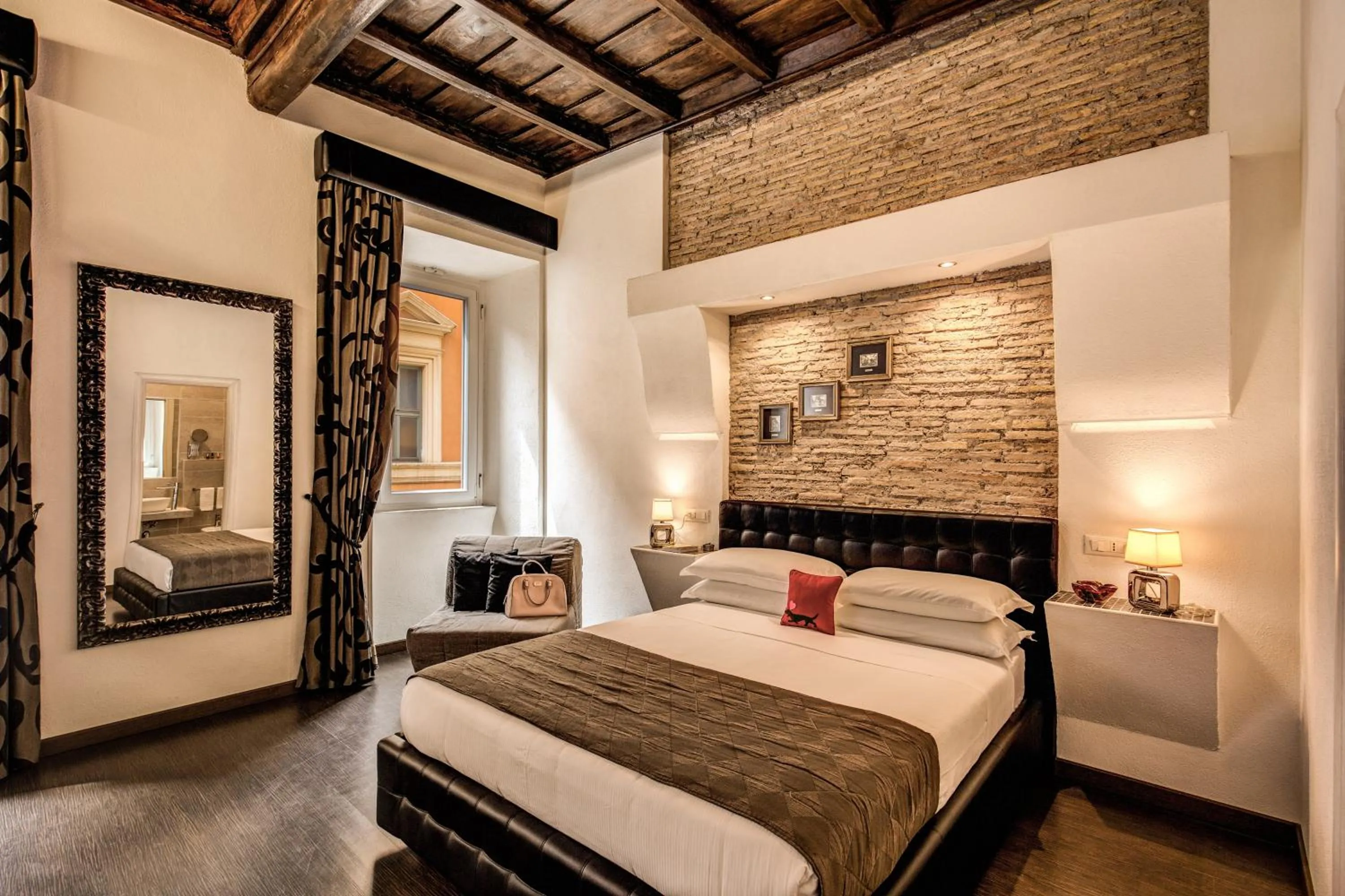 Bed in Piazza di Spagna Comfort Rooms