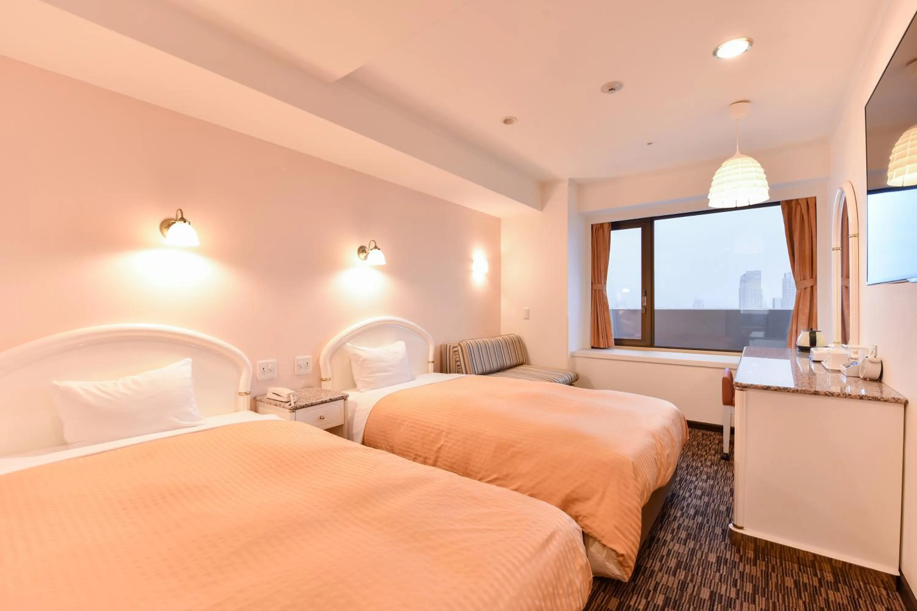 Photo of the whole room, Bed in Kobe Sannomiya Union Hotel