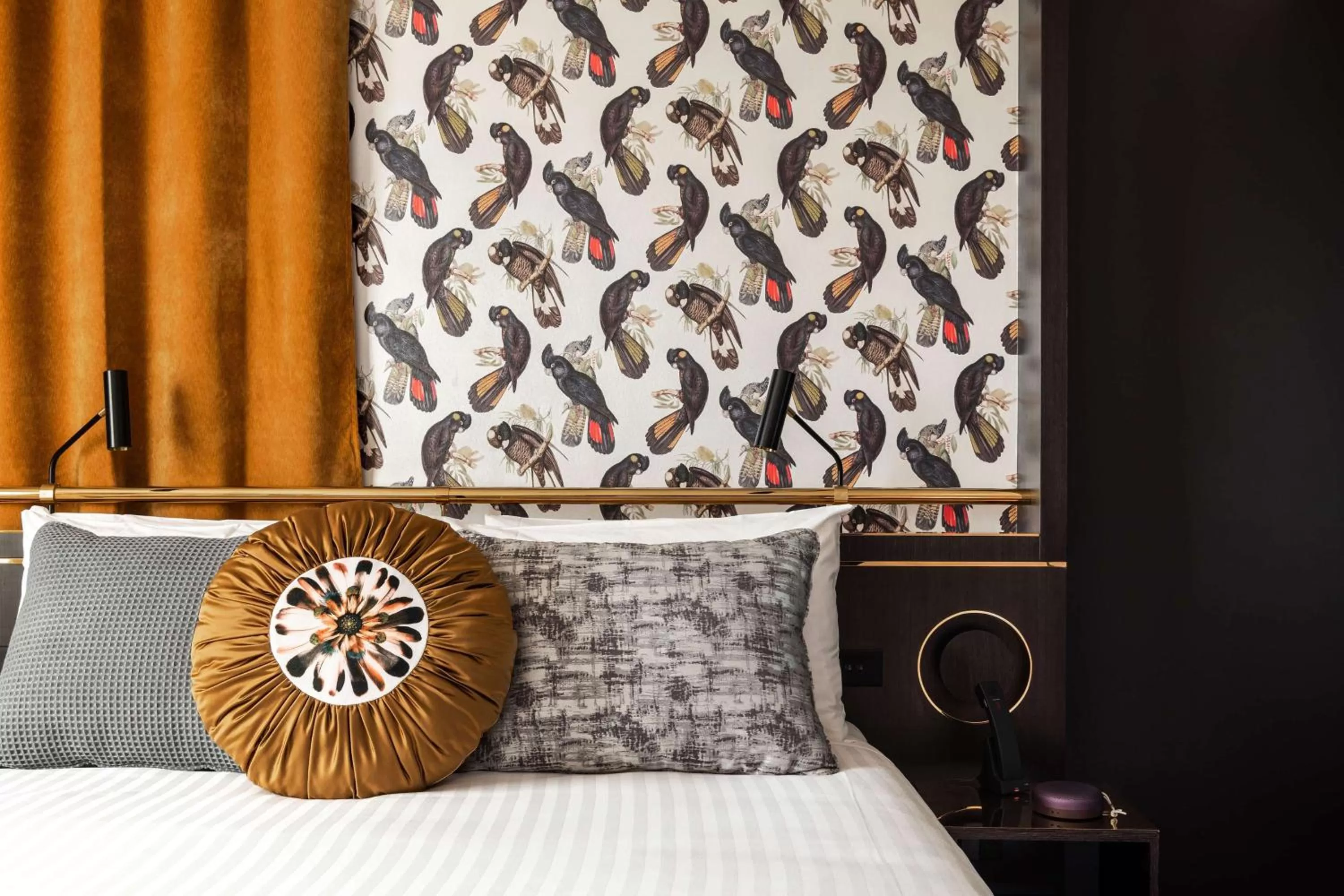 Bedroom, Bed in QT Perth