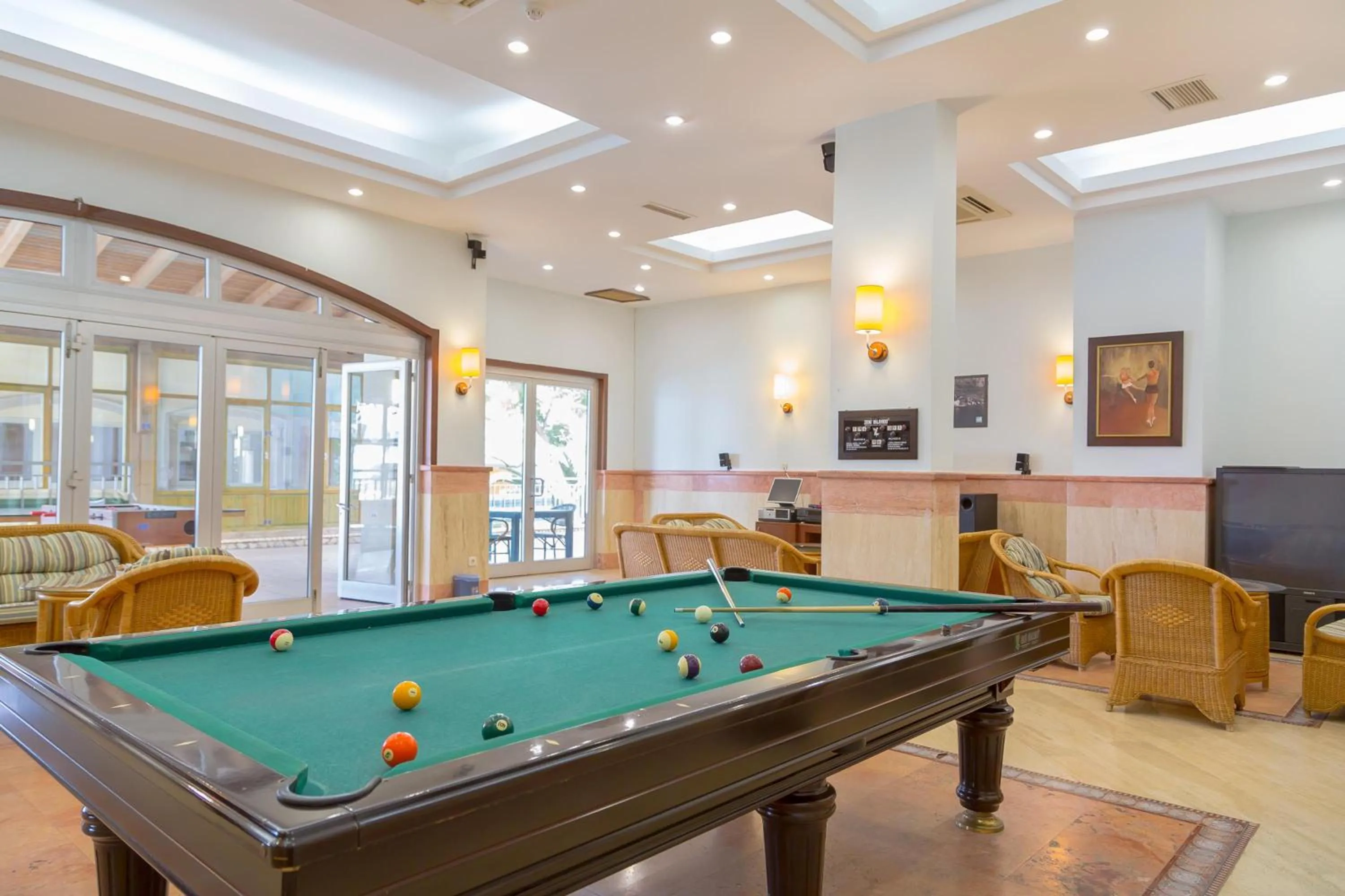 Billiard in Happy Hotel Kalkan