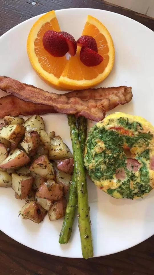 Breakfast in Light Horse Inn