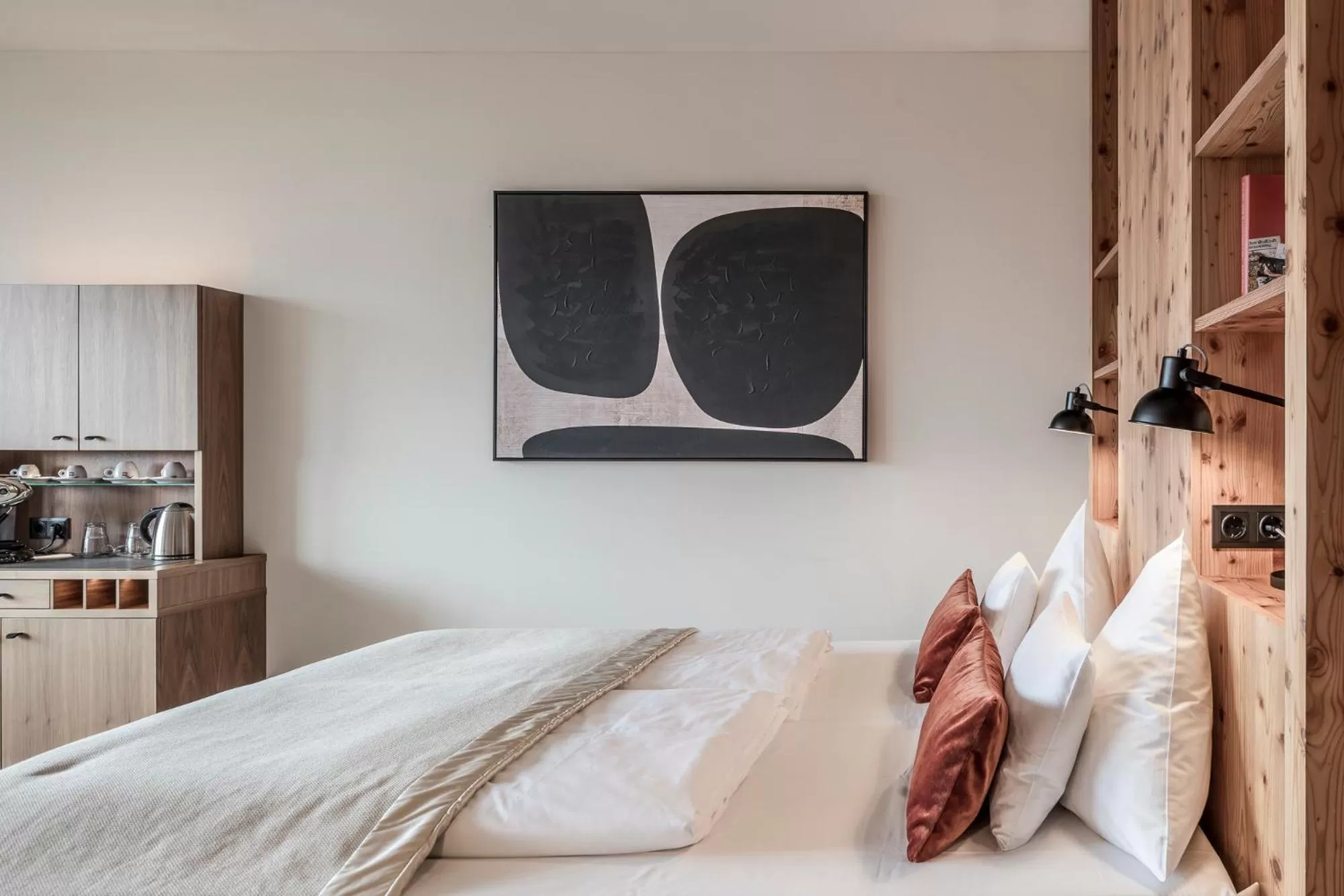 Photo of the whole room, Bed in NIDUM - Casual Luxury Hotel