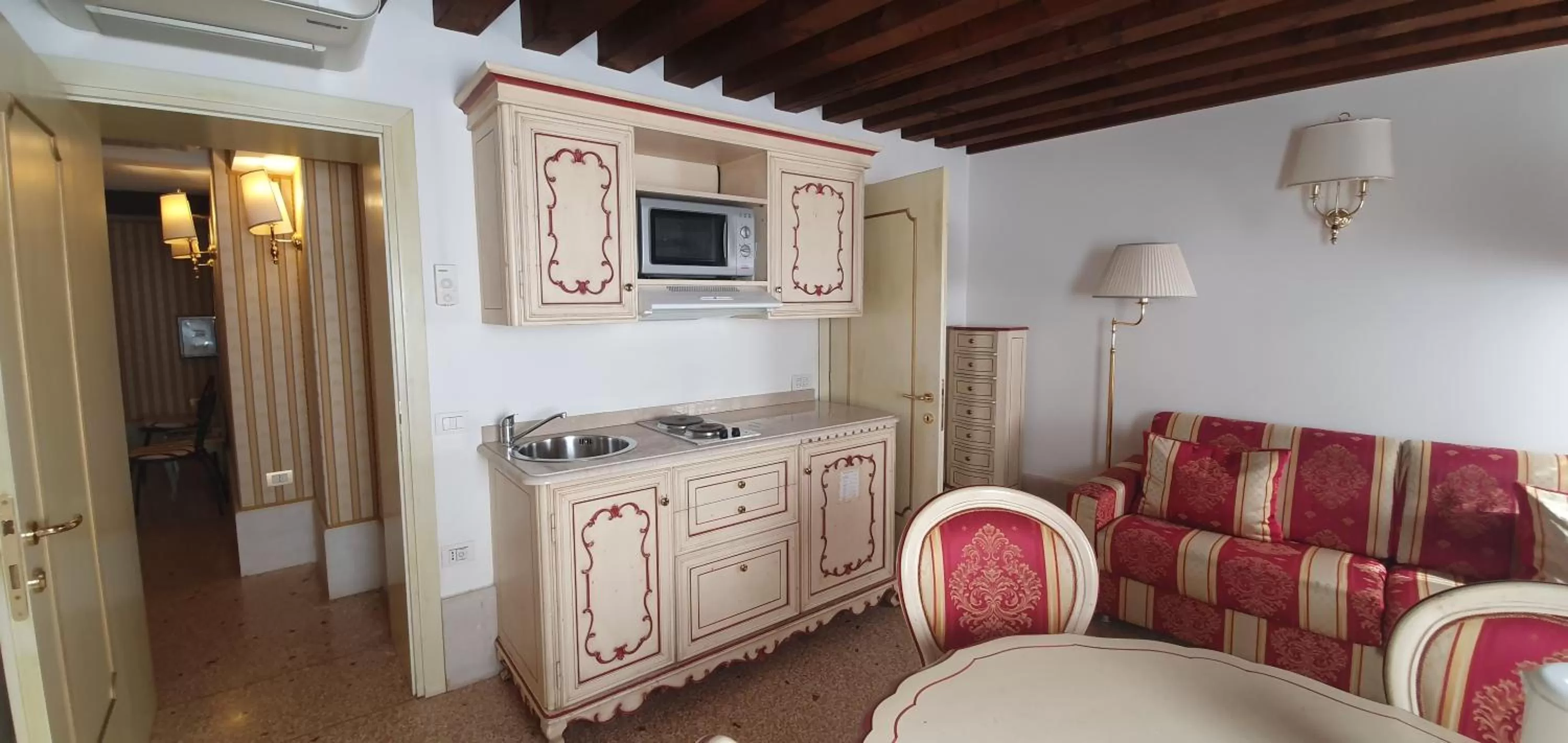Kitchen or kitchenette in Locanda Ca' del Brocchi