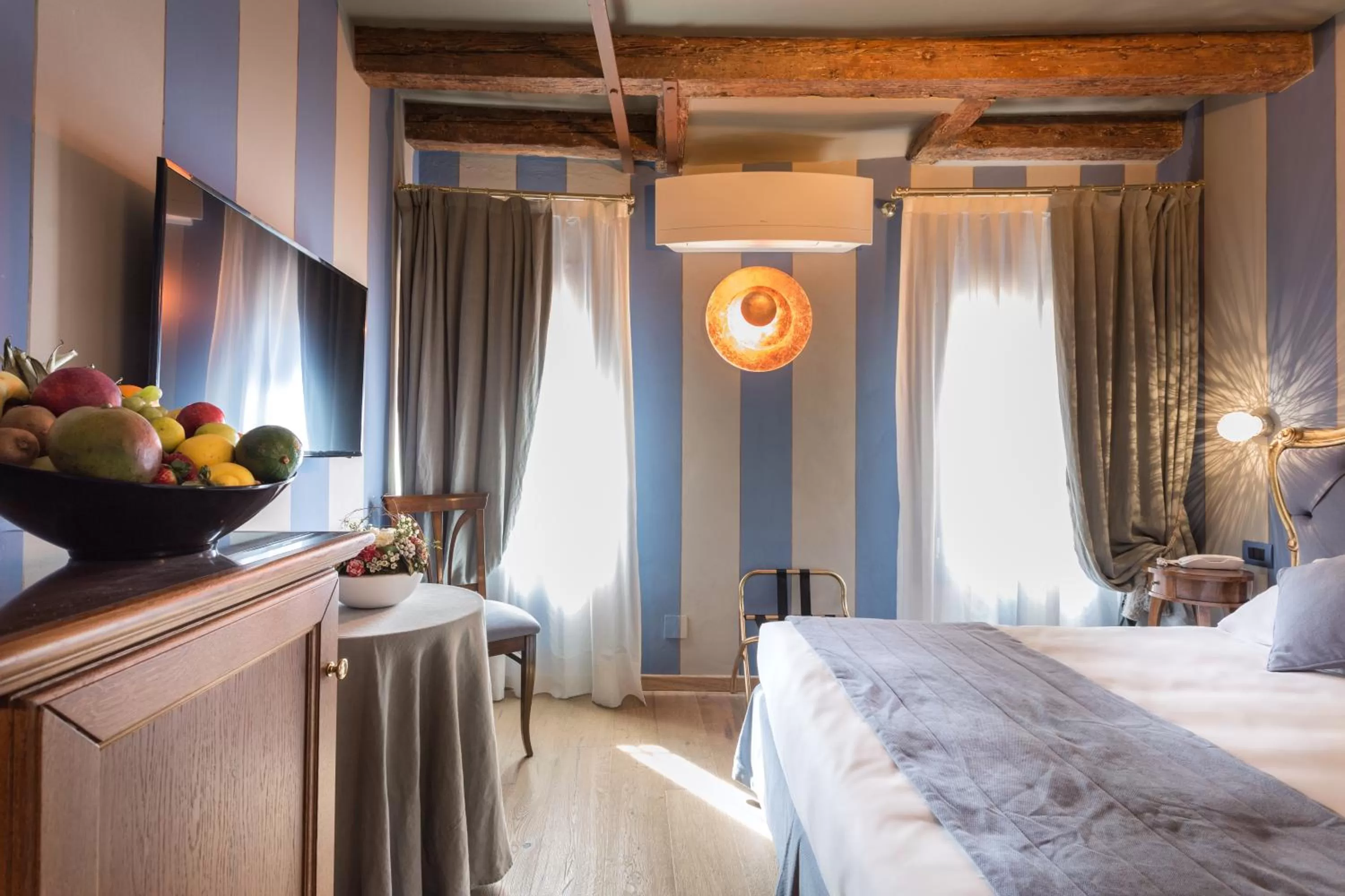 Other, Bed in Hotel Tiziano