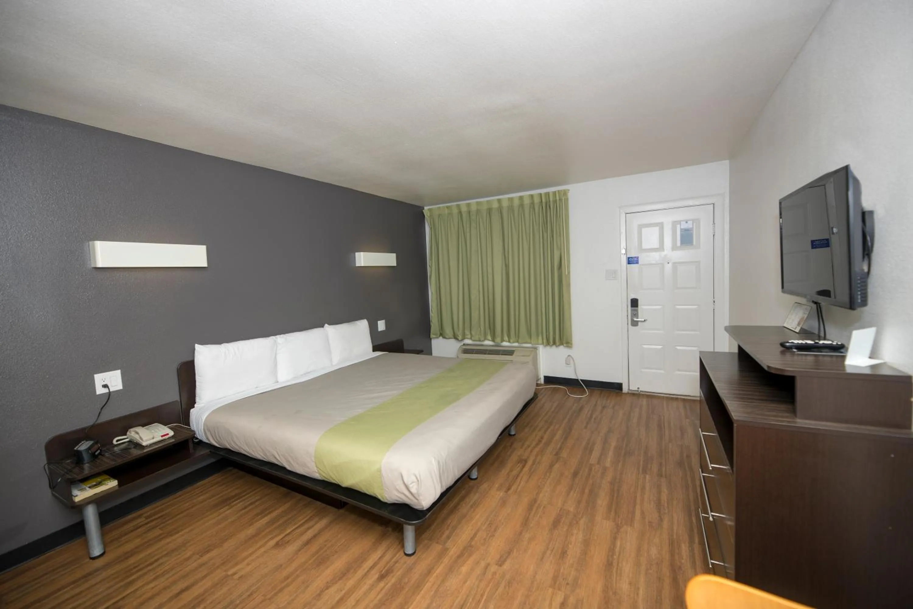 Bed in Studio 6-Tyler, TX