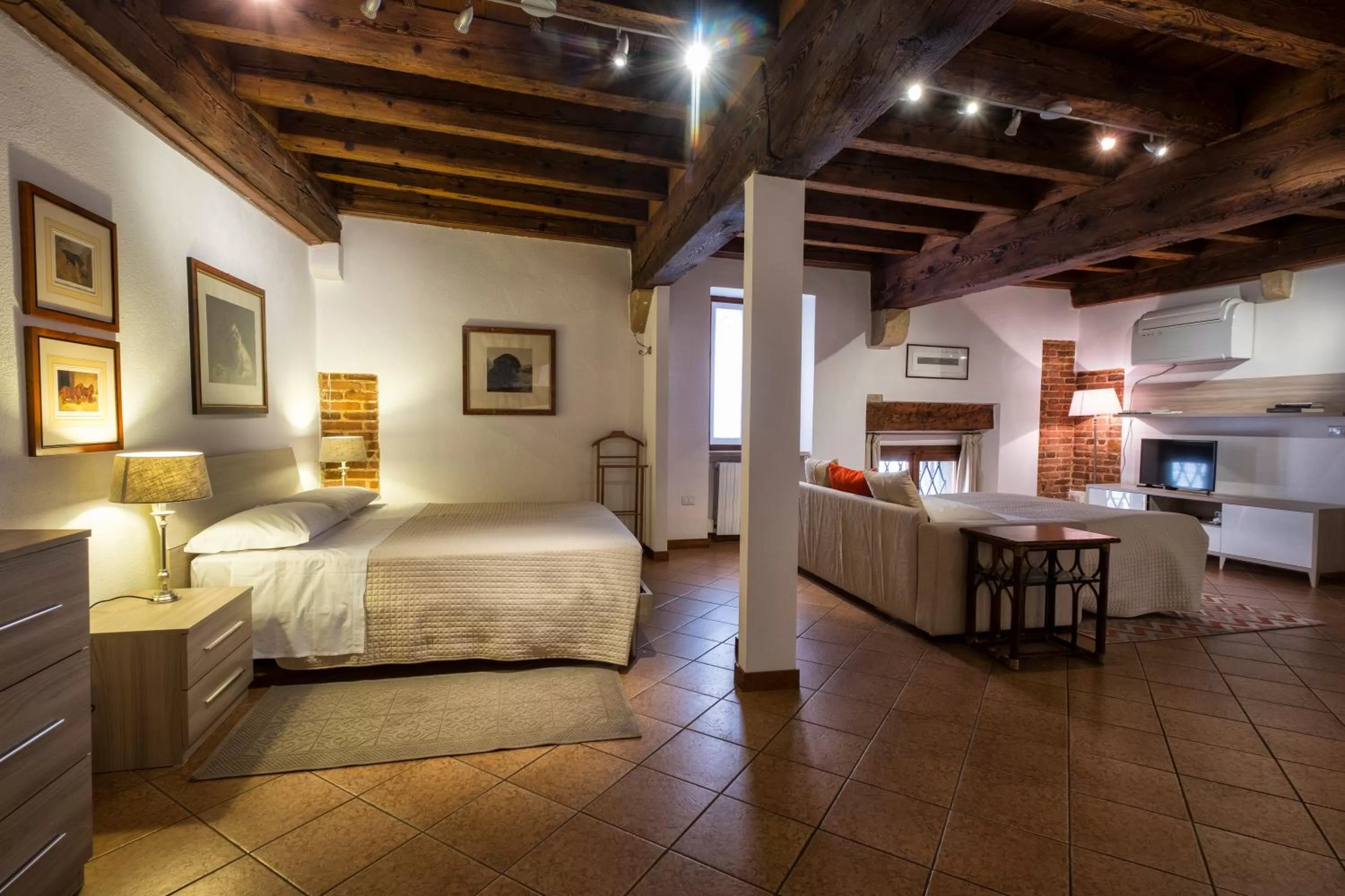 Property building, Bed in Diaz 18