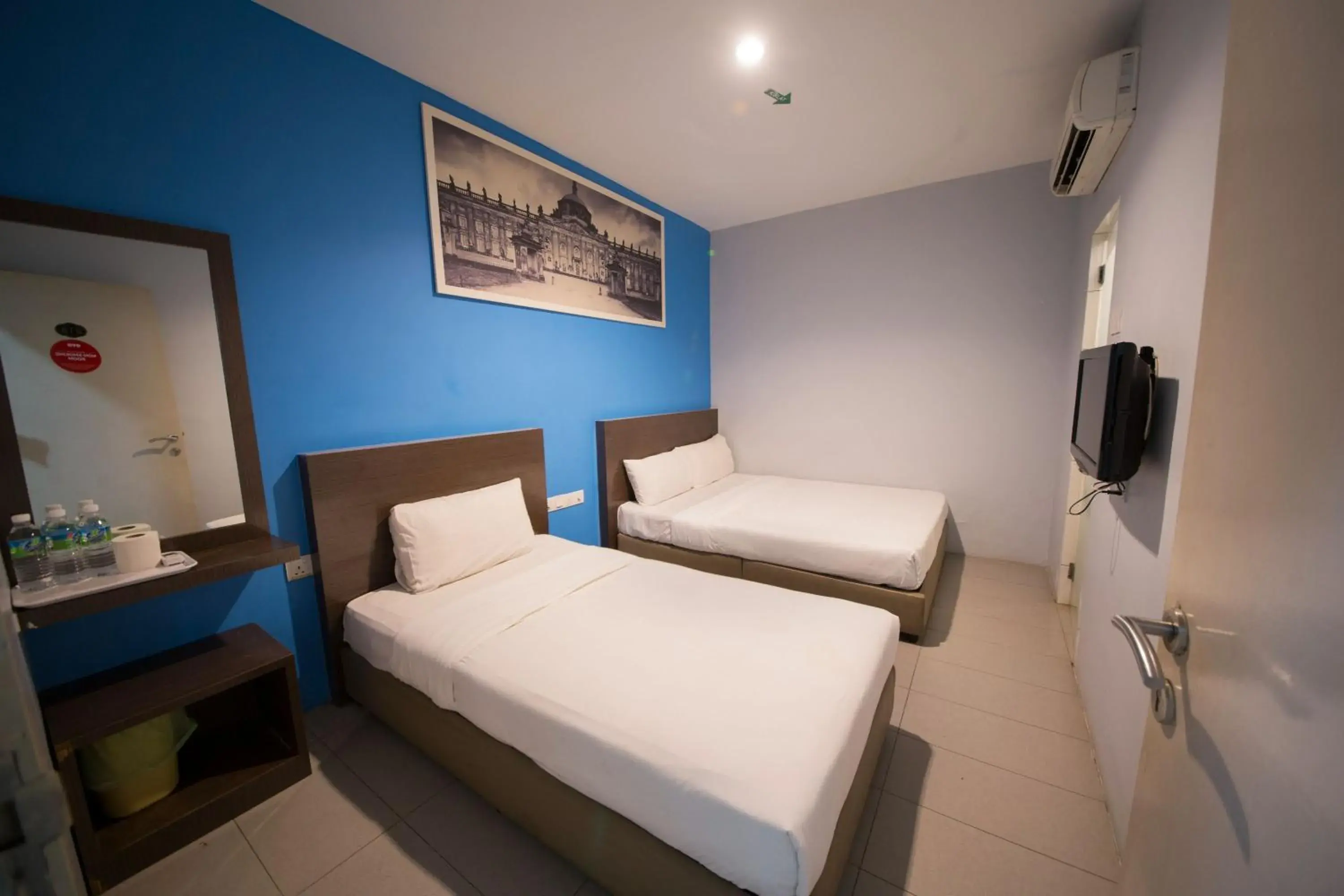 Superior Suite in Golden Pearl Hotel Near Universiti Tun Hussein Onn Malaysia UTHM Superior Suite in Golden Pearl Hotel Near Universiti Tun Hussein Onn Malaysia UTHM
