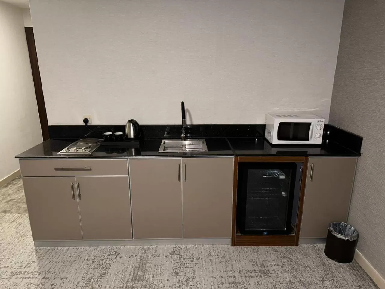 Kitchen or kitchenette in Sweet Home For Serviced Accommodation