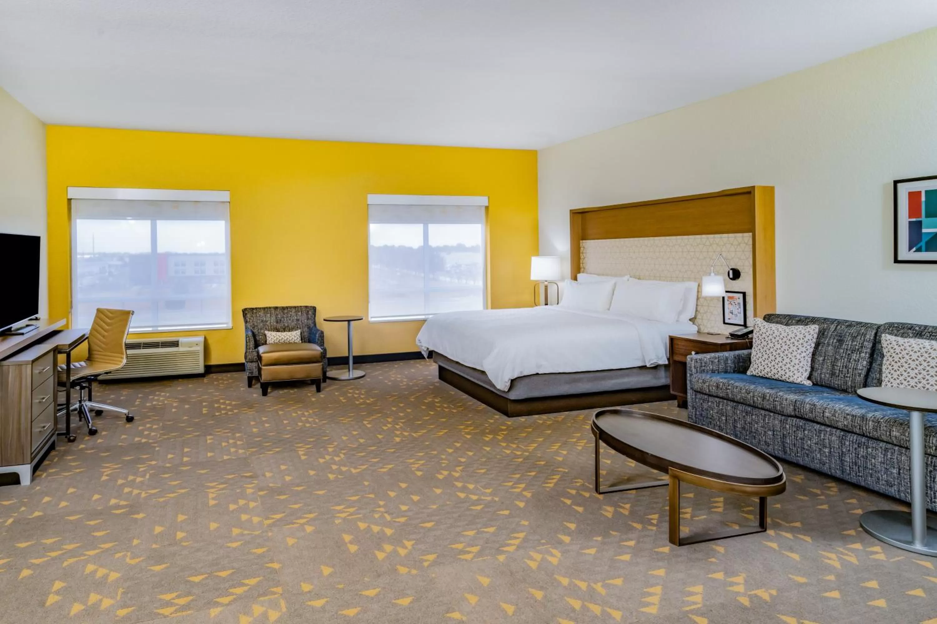 Photo of the whole room, Bed in Holiday Inn Southaven Central - Memphis by IHG