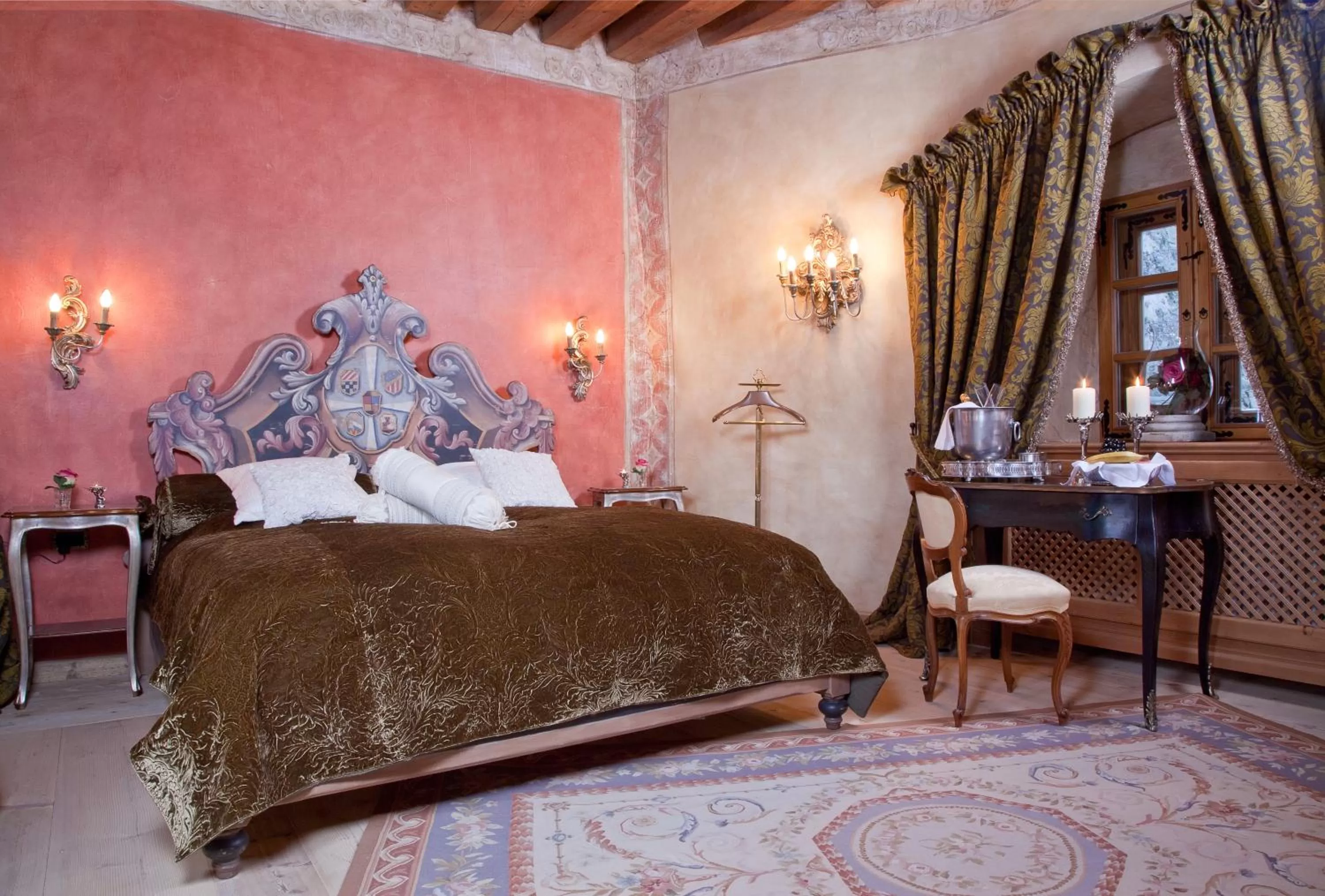 Bedroom, Bed in Schloss Matzen