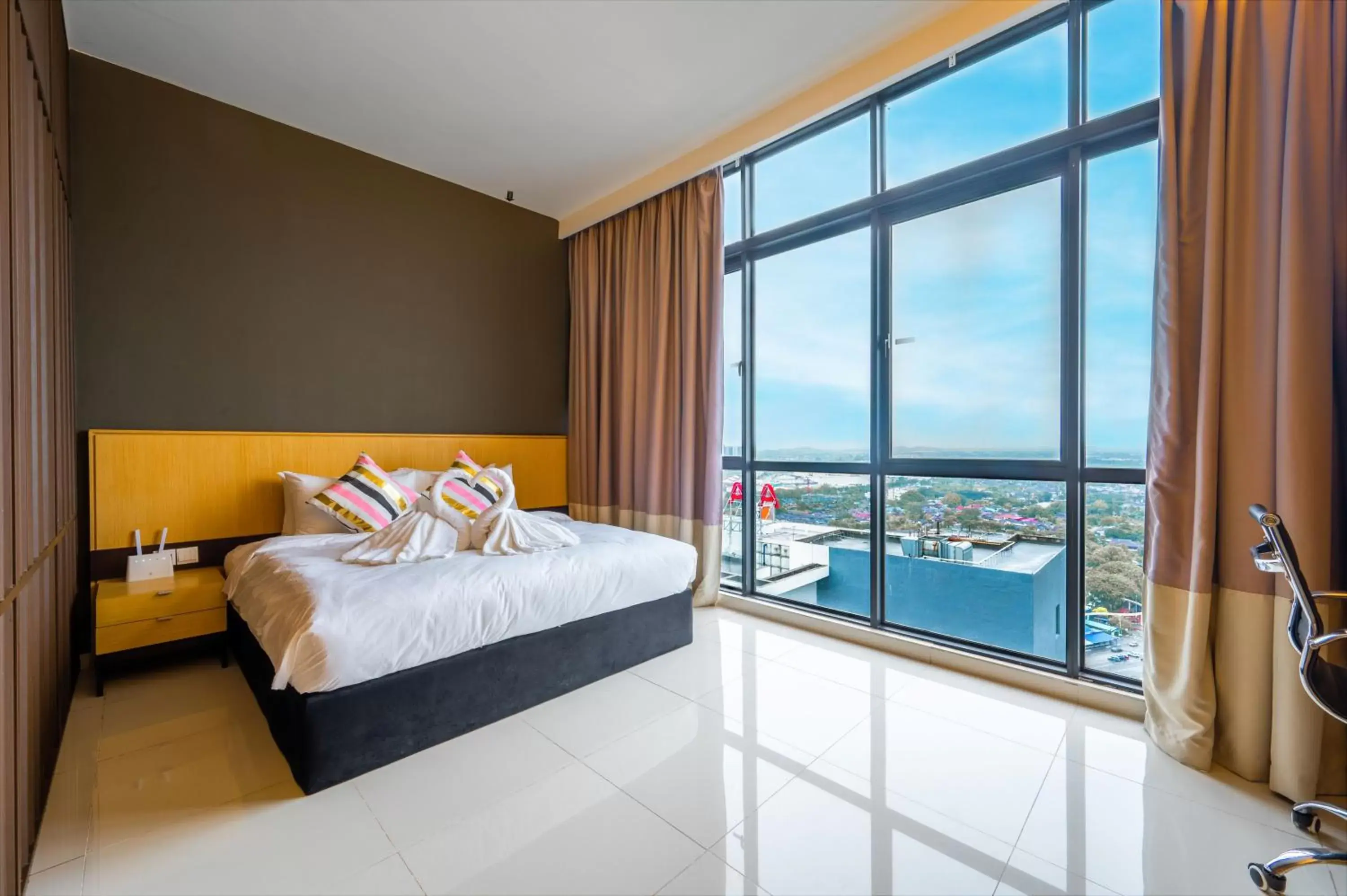 Executive King Suite in Greystone 99 Suites Executive King Suite in Greystone 99 Suites