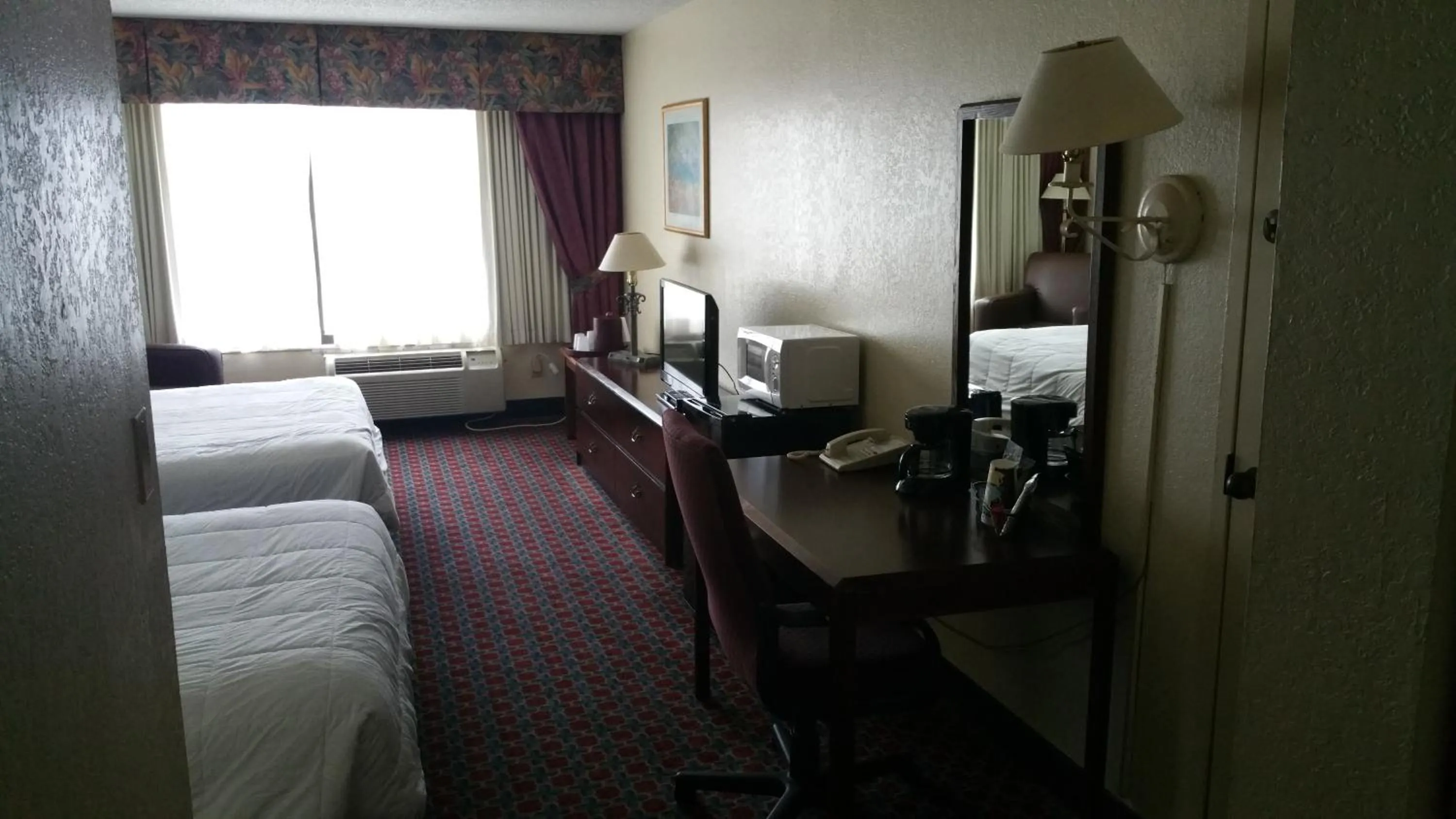 Other, Bed in Imperial Swan Hotel and Suites Lakeland
