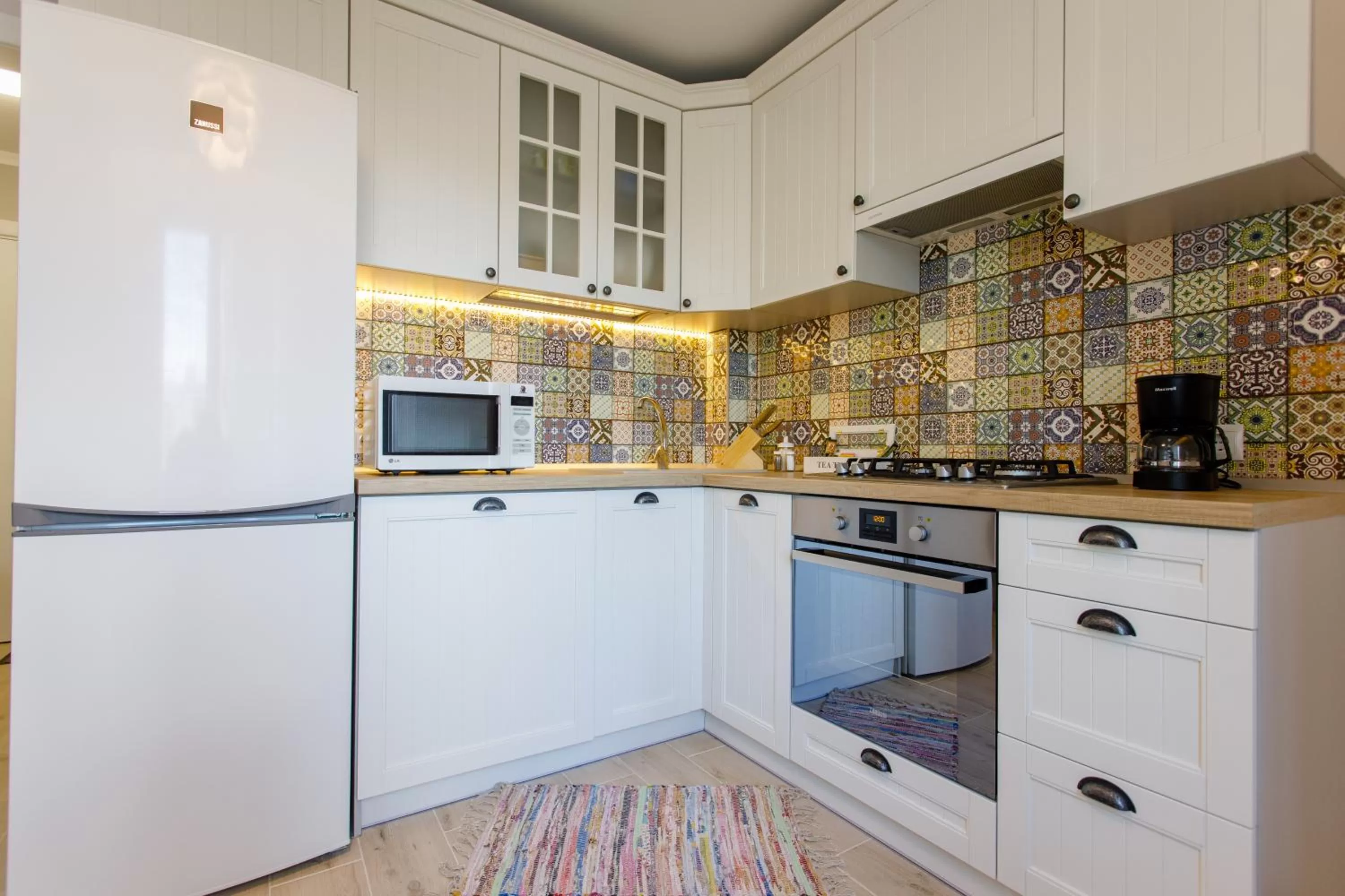 Kitchen or kitchenette in Apart-Hotel LAVINA з ДЖАКУЗІ