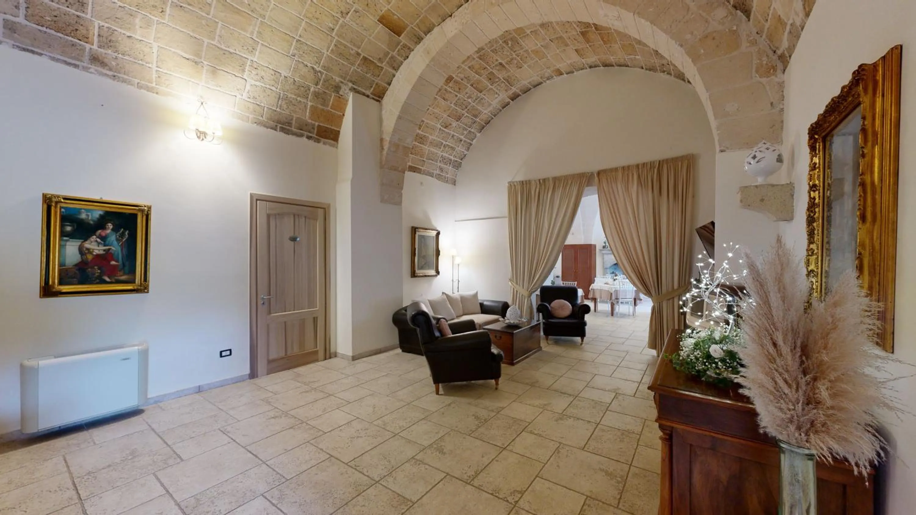 Lobby or reception in Relais Reggia Domizia