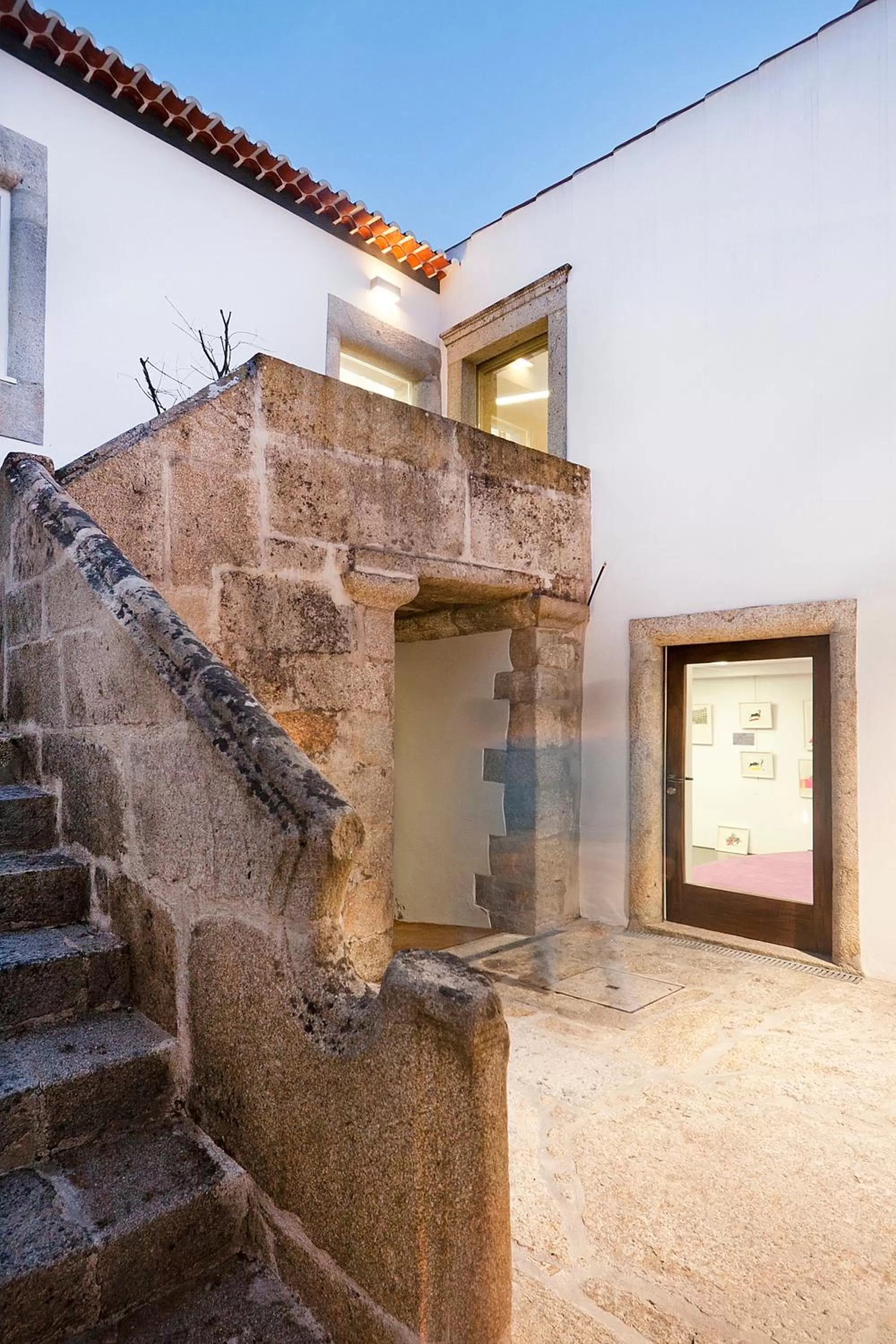 Facade/entrance in Absoluto Design Hotel