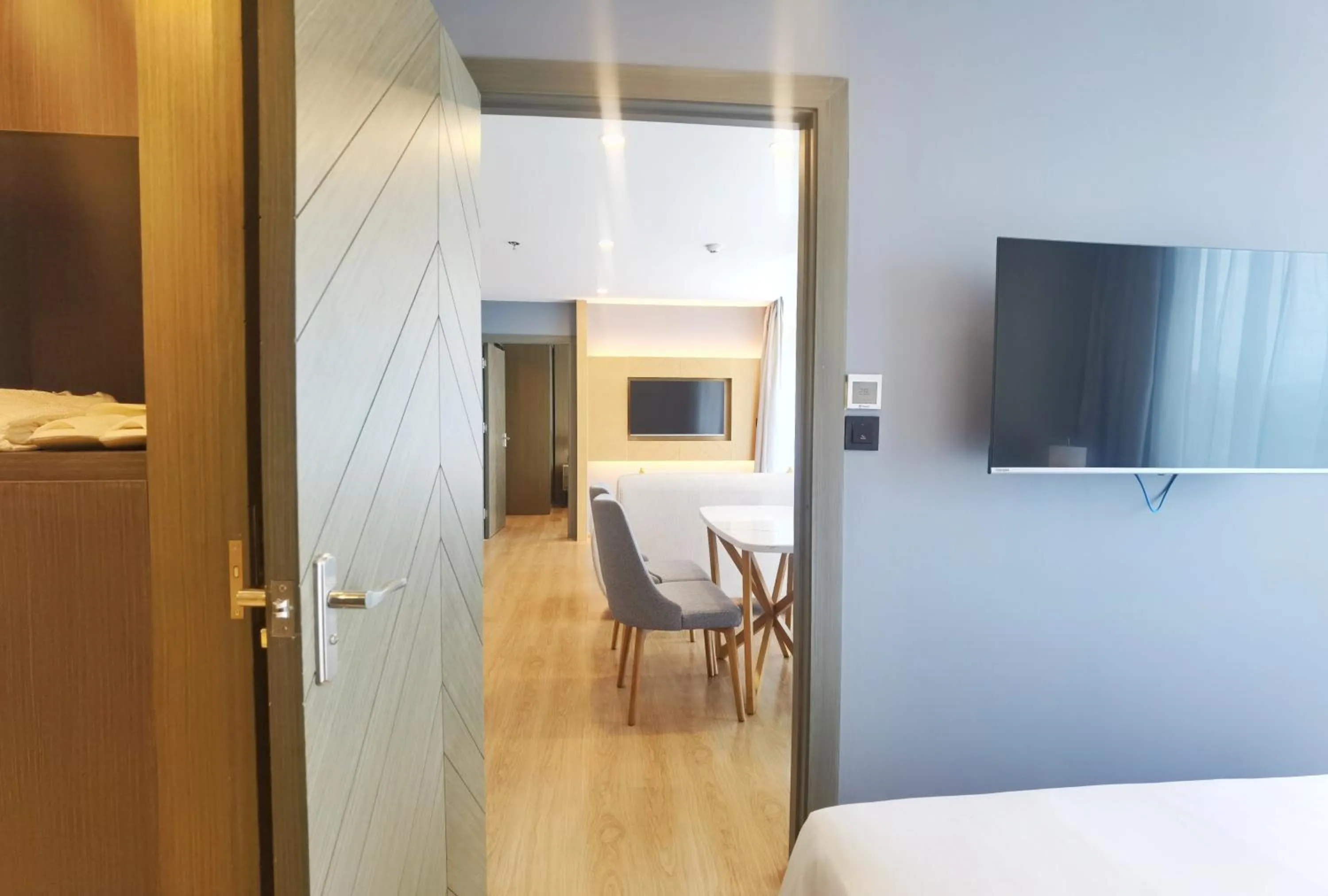 TV and multimedia, Bed in Wyndham La Vita Rawai Phuket