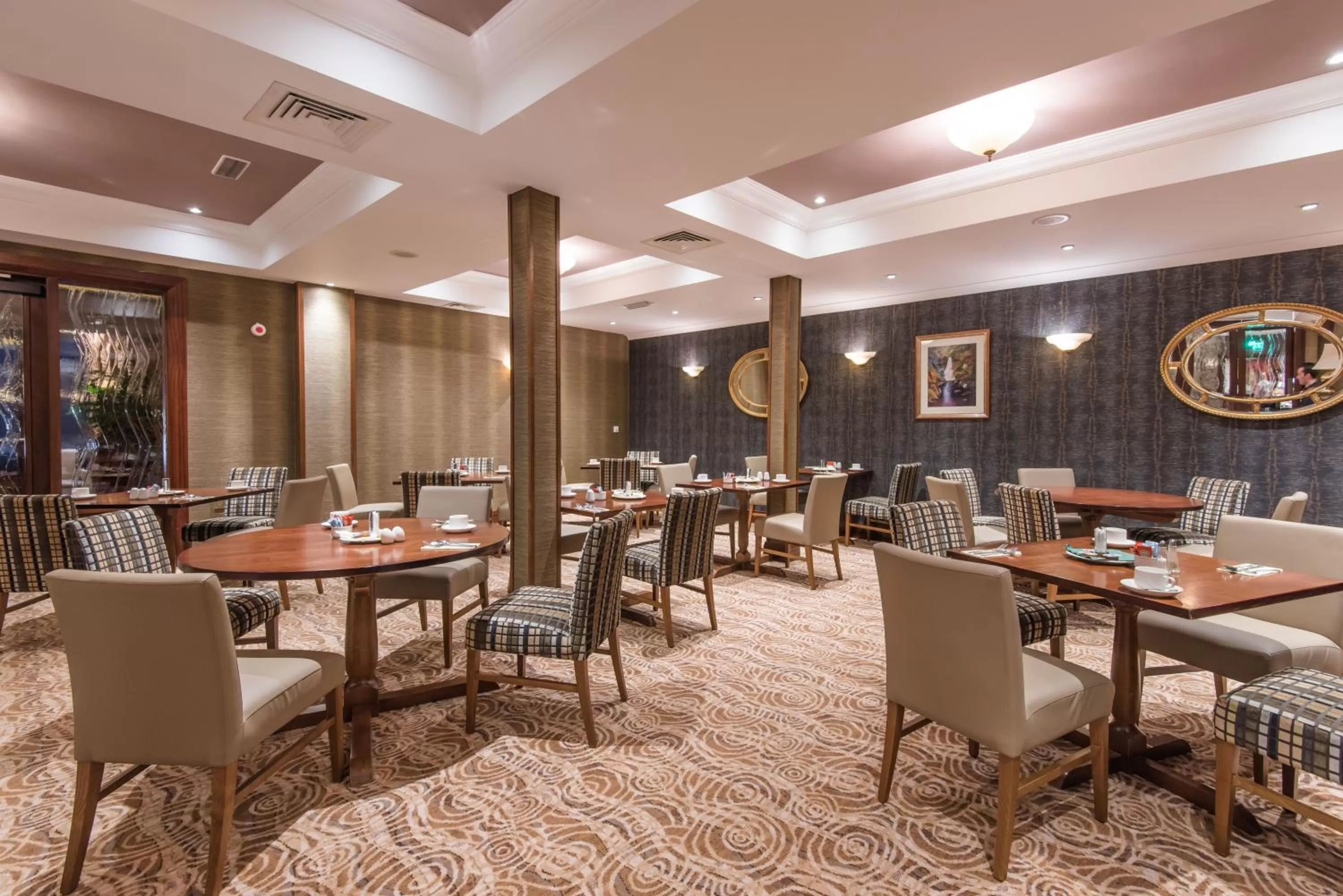 Restaurant/places to eat in Dunsilly Hotel