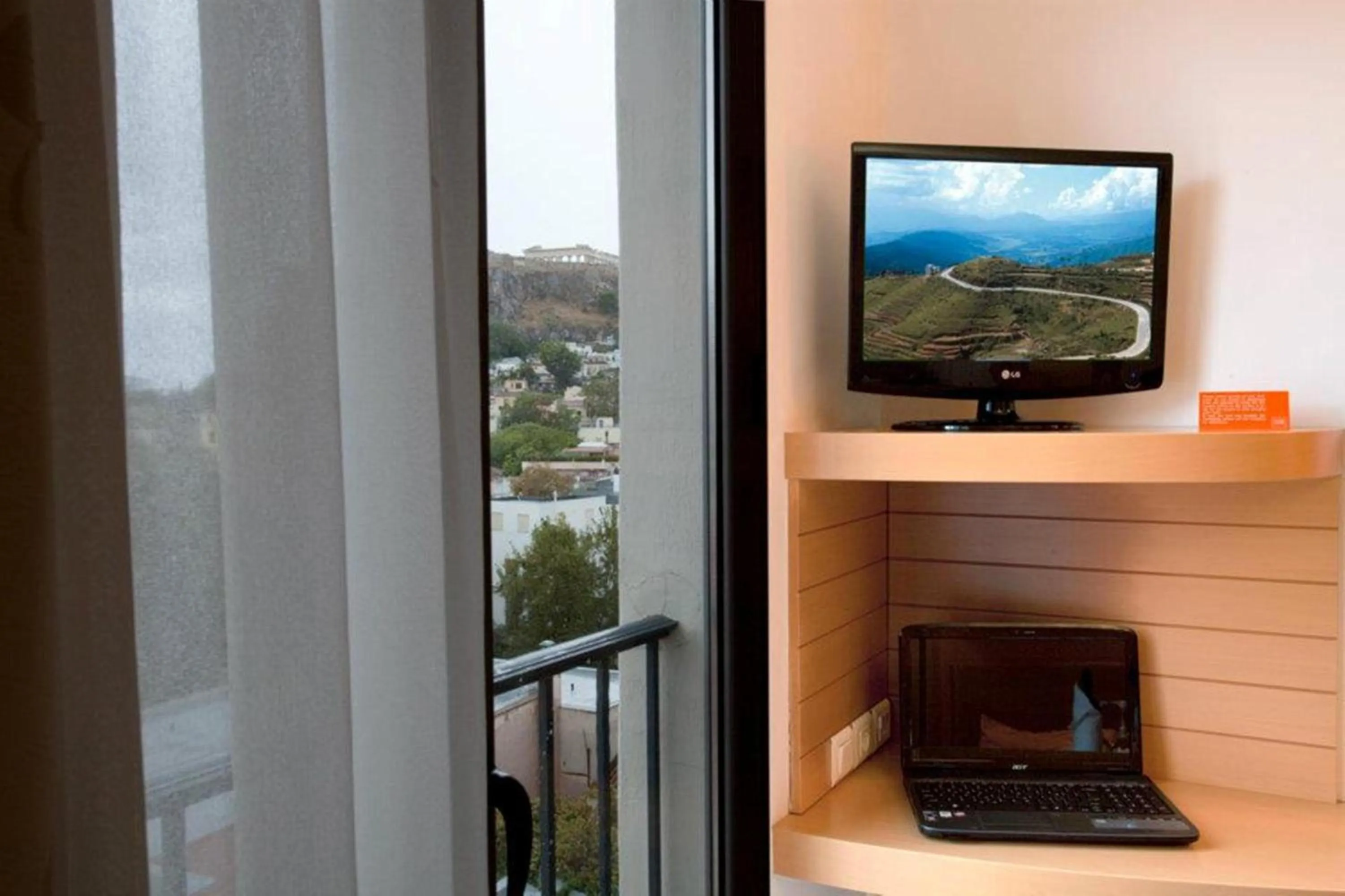 TV and multimedia in Central Hotel