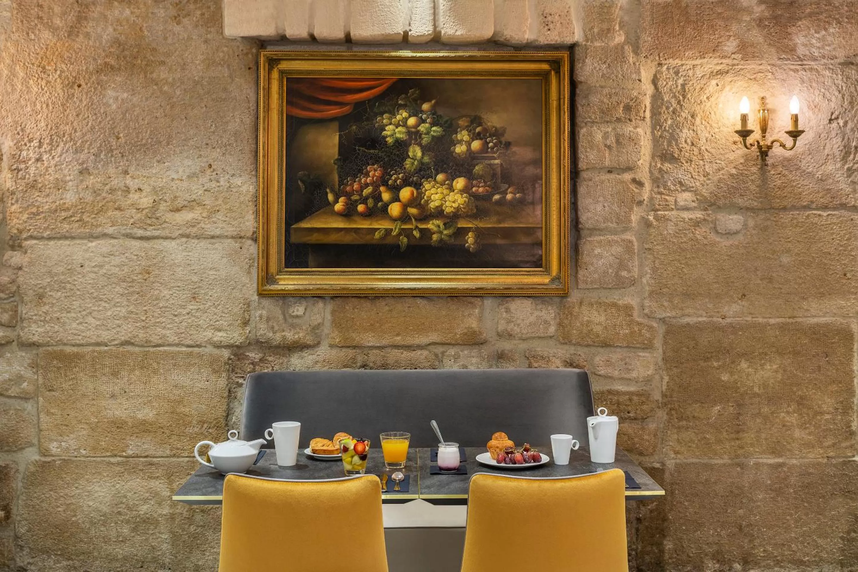 Breakfast in Hotel Ducs de Bourgogne